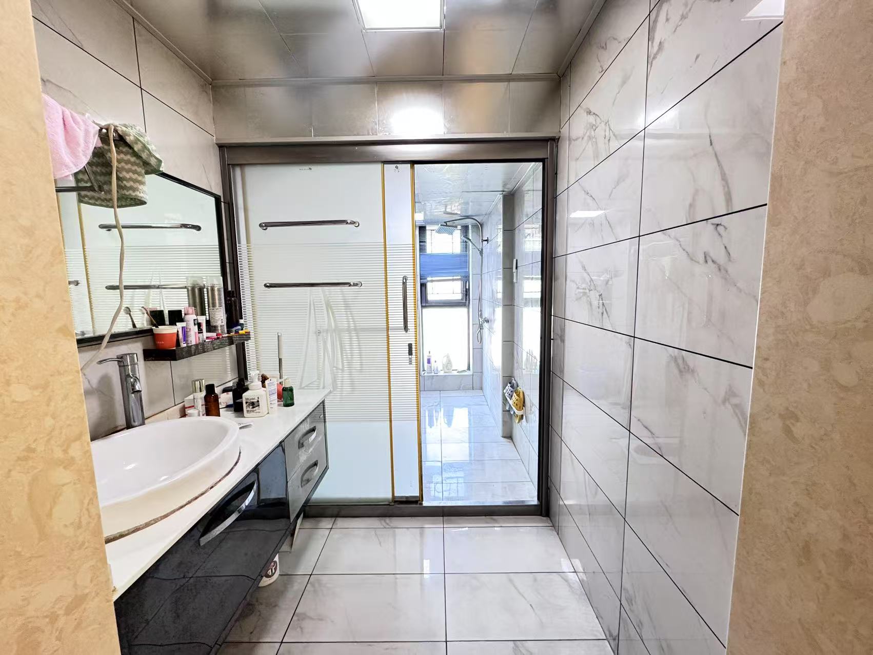 山水国际 4室2厅2卫 128.0万 山水国际 4室2厅2卫 128.0万室内图