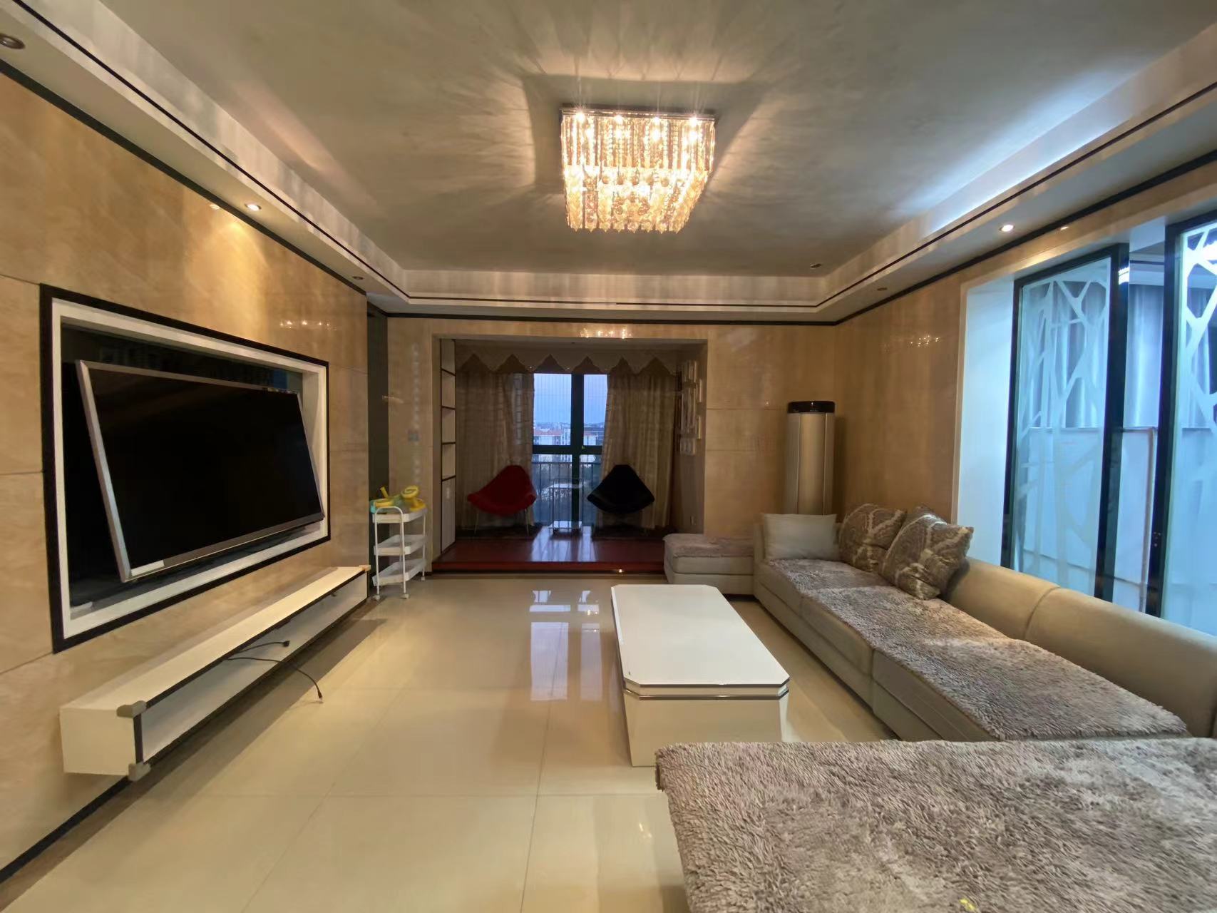 经世皇城 4室2厅2卫 68.0万 经世皇城 4室2厅2卫 68.0万室内图