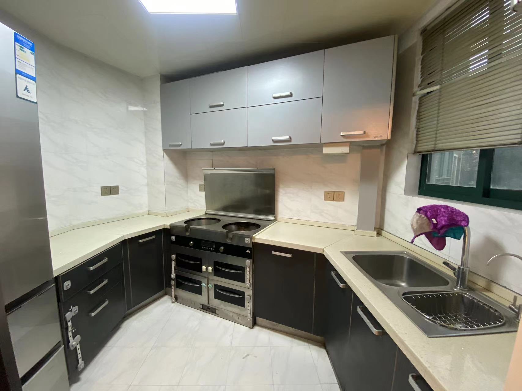 经世皇城 4室2厅2卫 68.0万 经世皇城 4室2厅2卫 68.0万室内图