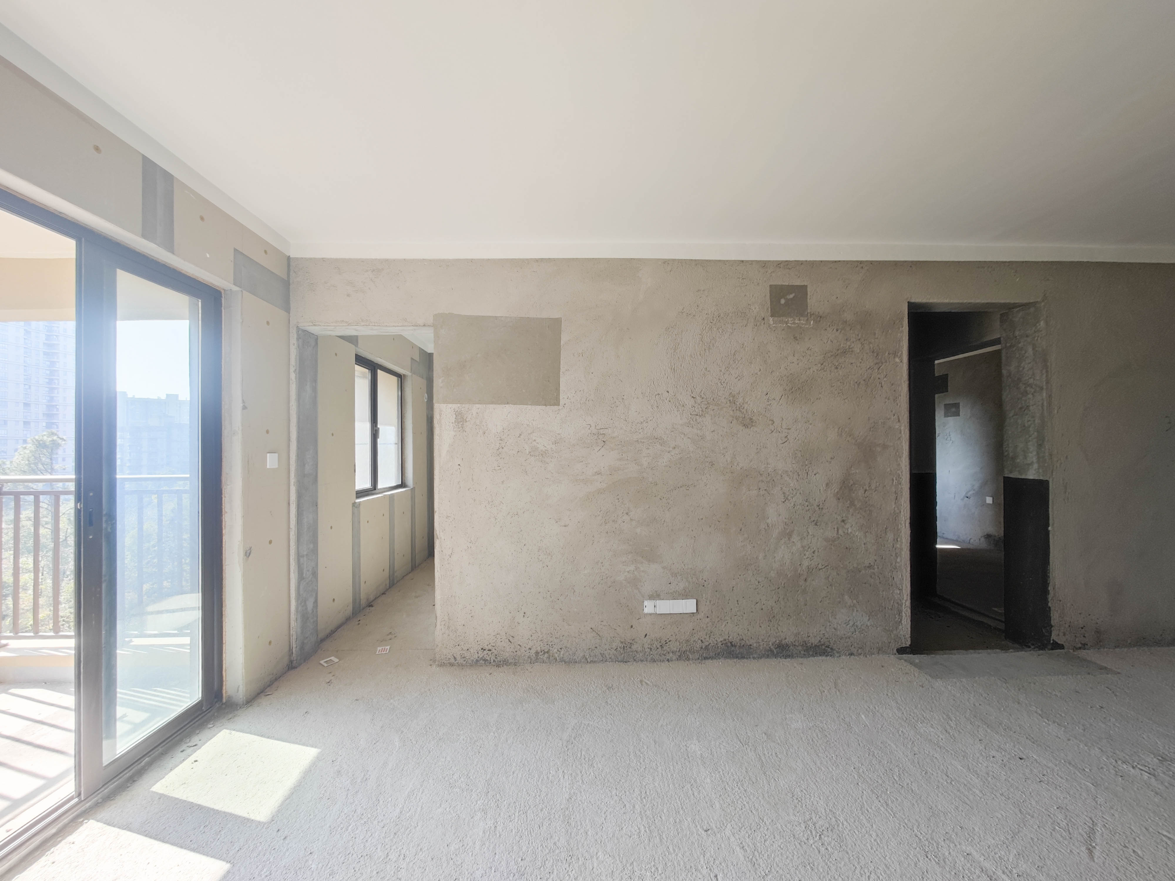 保利城（中航城国际社区、郡原美村）  3室2厅2卫   80.00万客厅