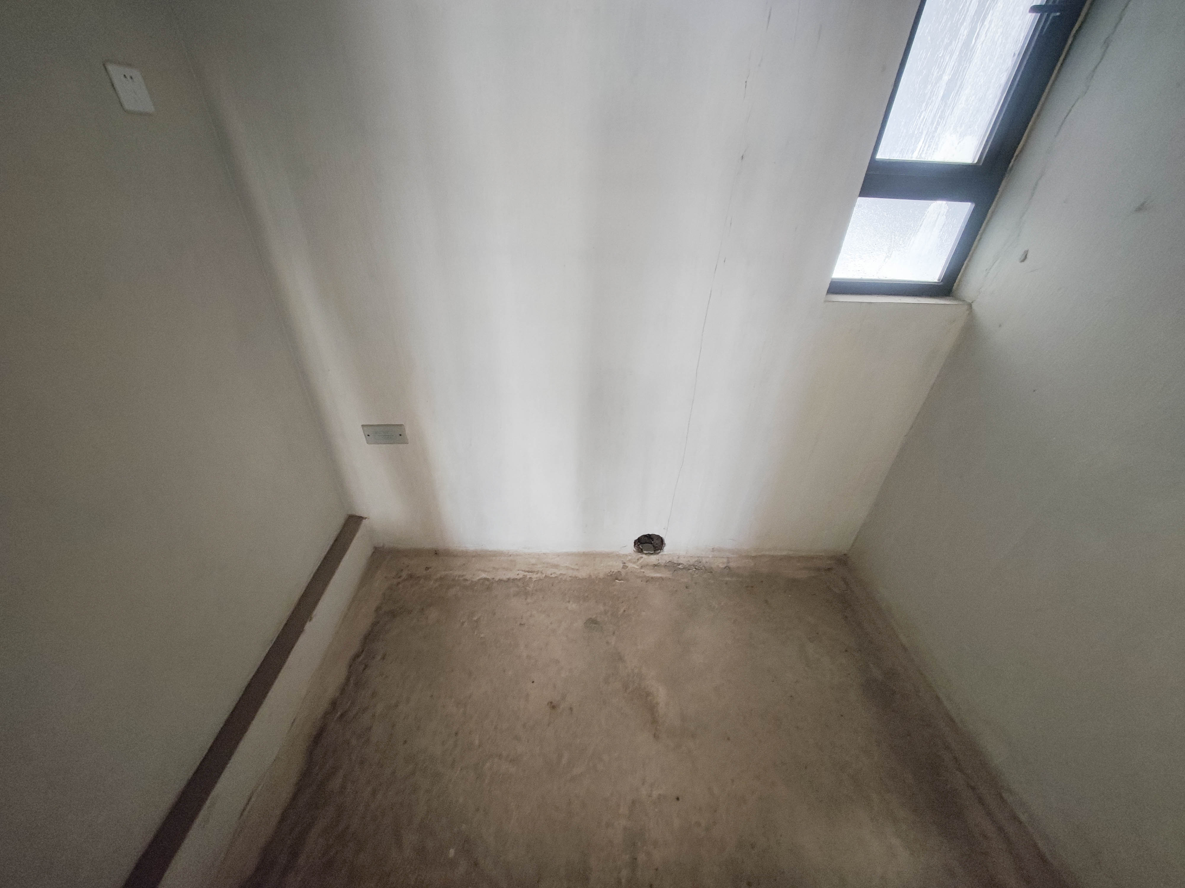 保利城(中航城国际社区、郡原美村) 4室2厅2卫 124.8万 保利城(中航城国际社区、郡原美村) 4室2厅2卫 124.8万卫生间