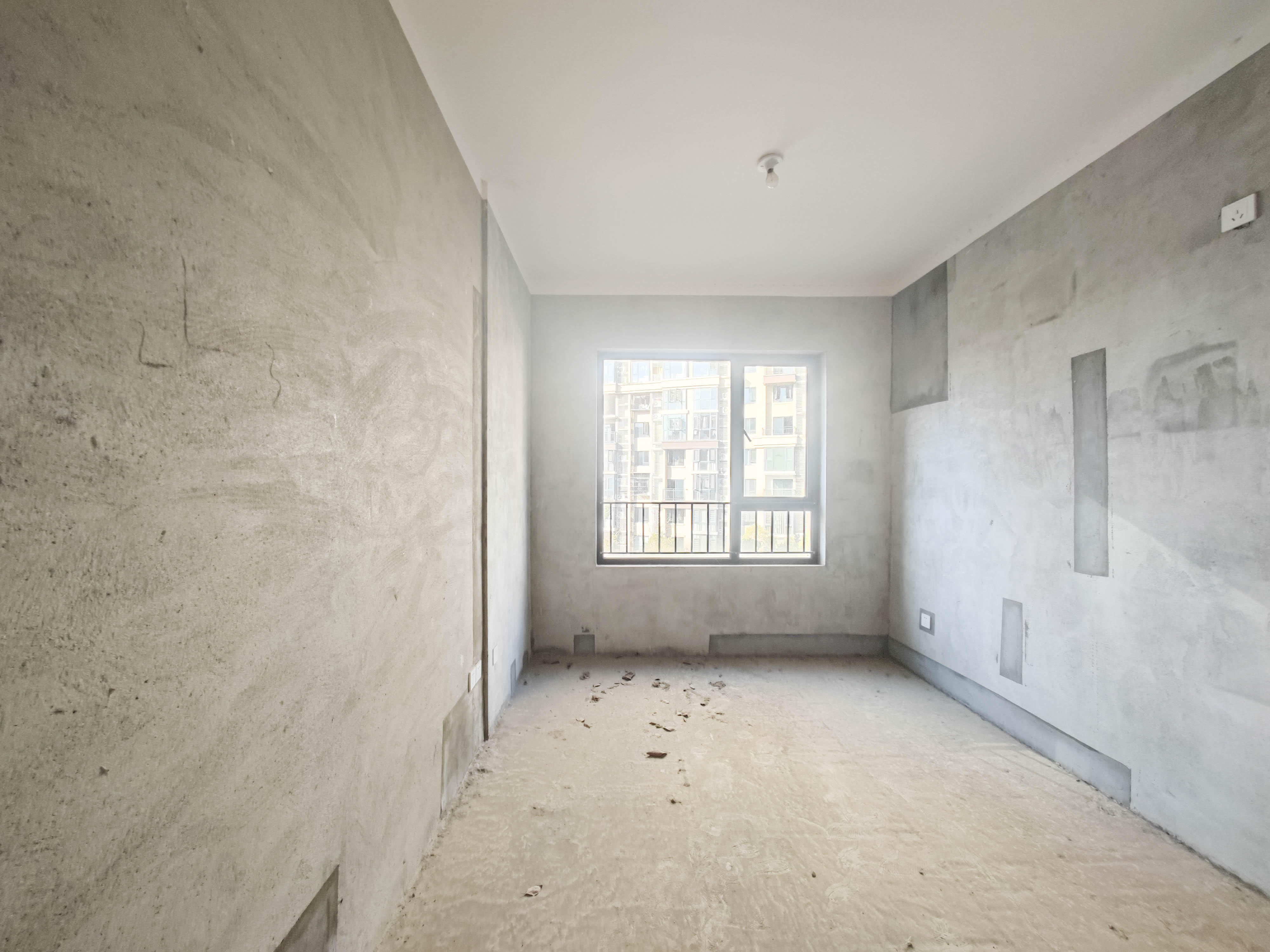 保利城(中航城国际社区、郡原美村) 4室2厅2卫 124.8万 保利城(中航城国际社区、郡原美村) 4室2厅2卫 124.8万卧室