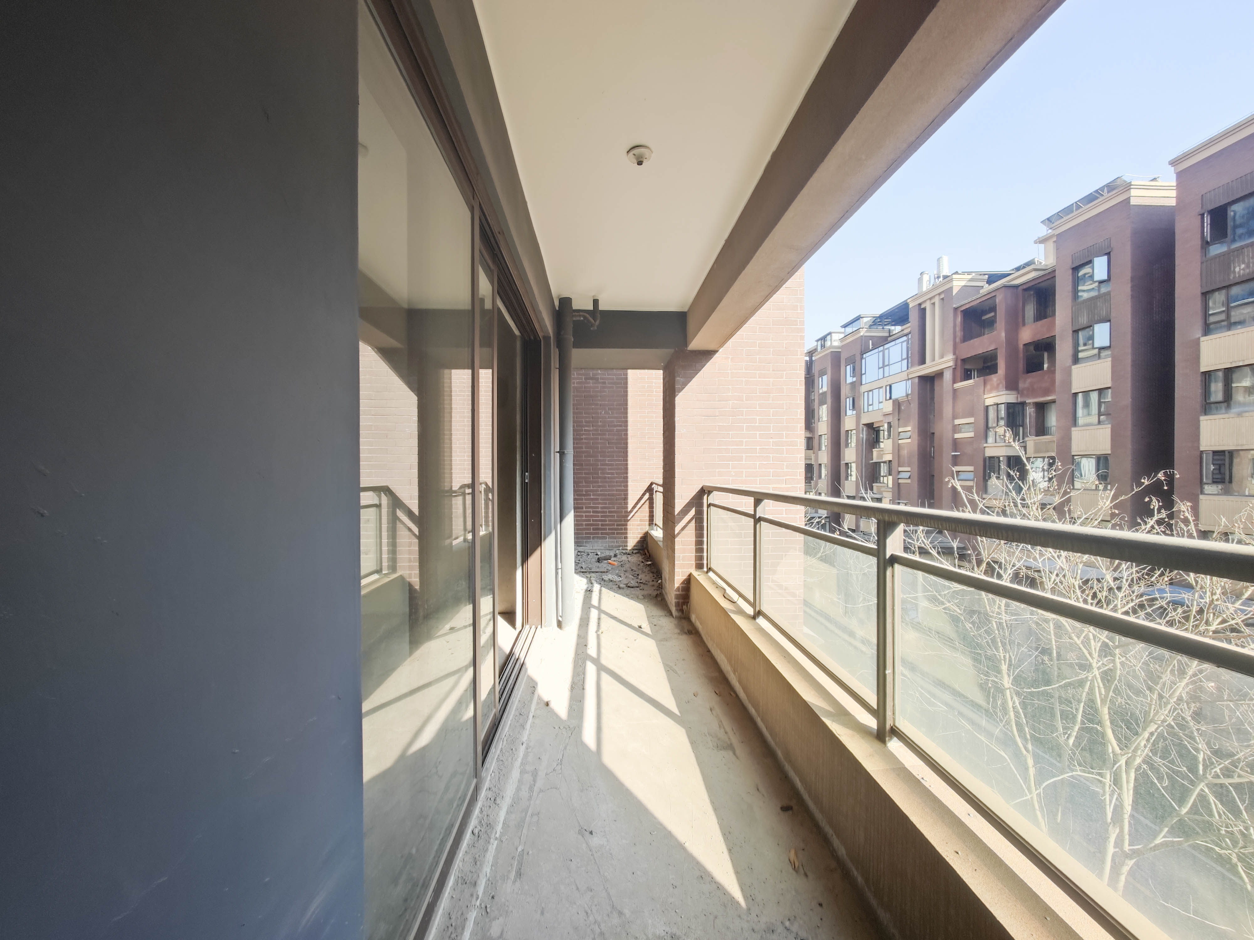 保利城(中航城国际社区、郡原美村) 4室2厅2卫 124.8万 保利城(中航城国际社区、郡原美村) 4室2厅2卫 124.8万阳台