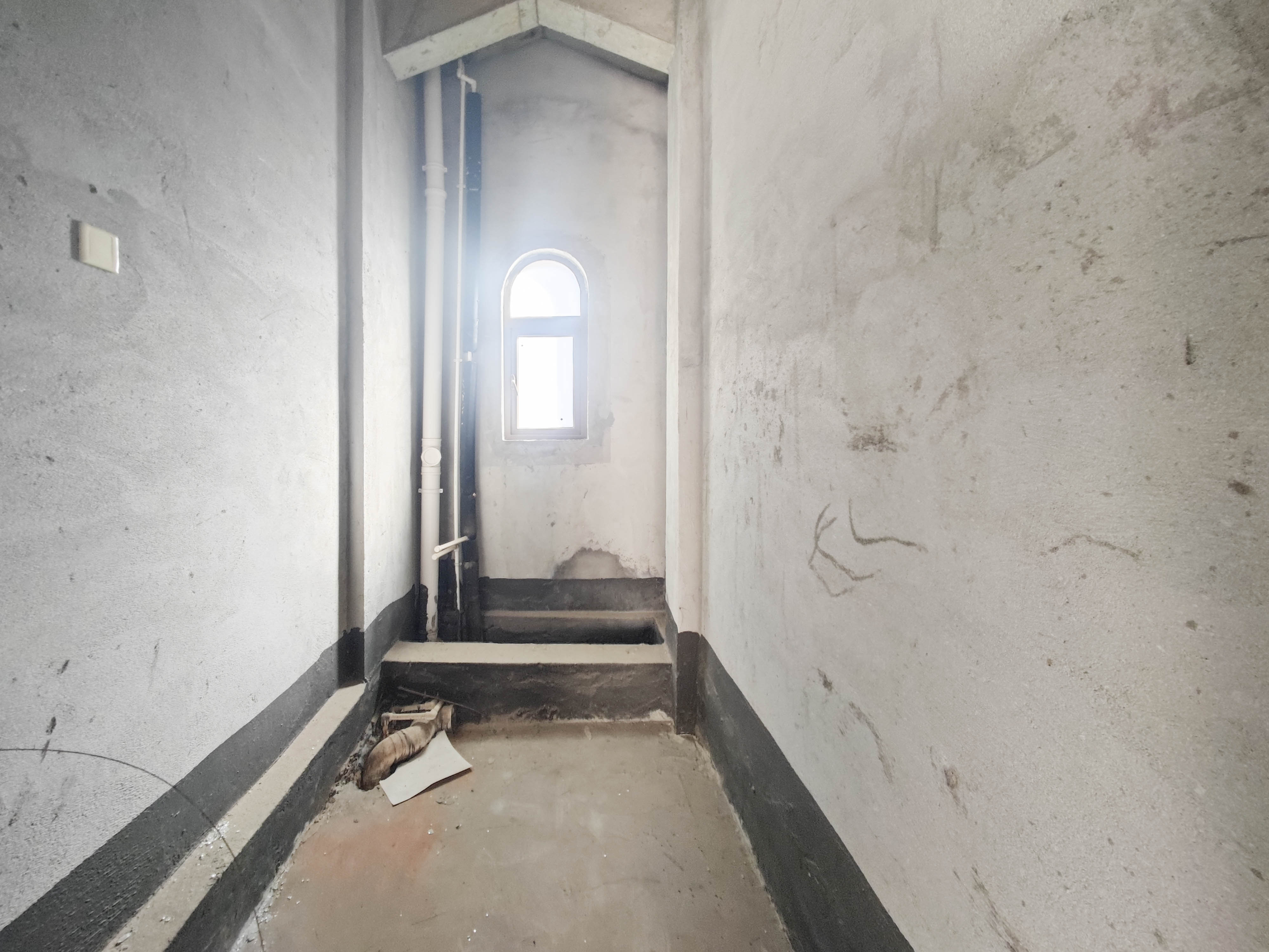 碧桂园南城首府(东宸林海)  5室3厅3卫    430.0万 碧桂园南城首府(东宸林海)  5室3厅3卫    430.0万卫生间