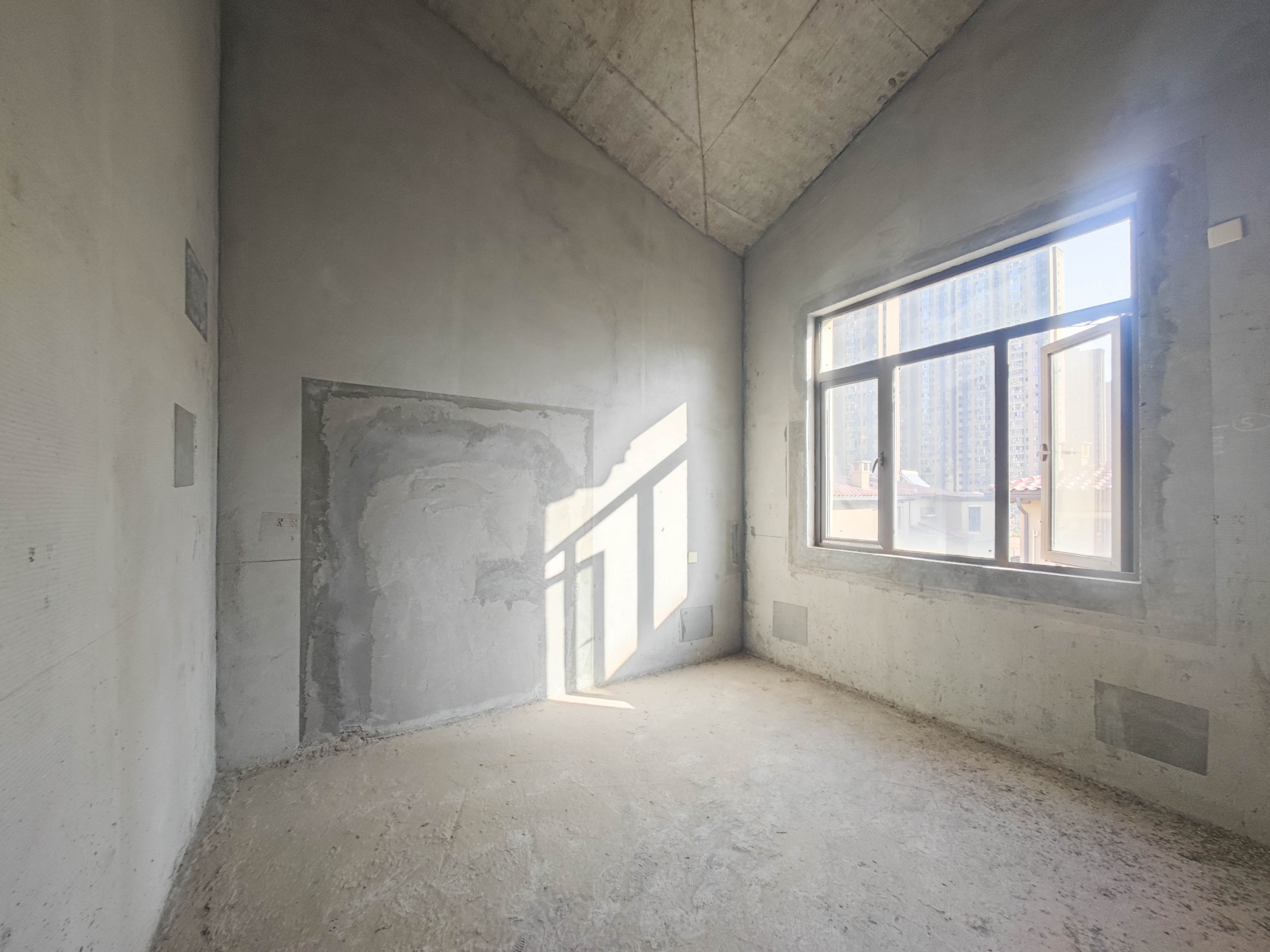 碧桂园南城首府(东宸林海)  5室3厅3卫    430.0万 碧桂园南城首府(东宸林海)  5室3厅3卫    430.0万卧室