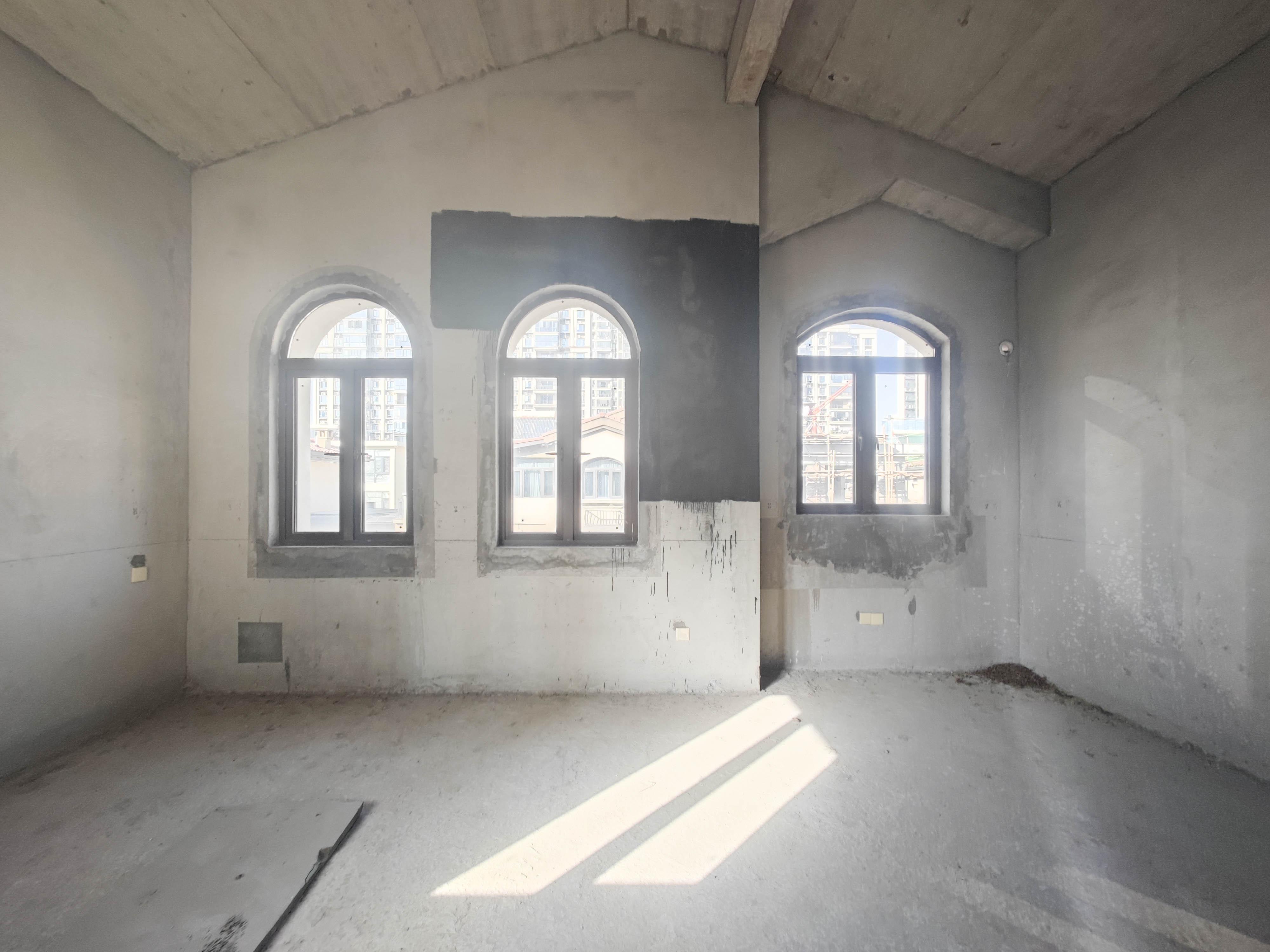 碧桂园南城首府(东宸林海)  5室3厅3卫    430.0万 碧桂园南城首府(东宸林海)  5室3厅3卫    430.0万卧室