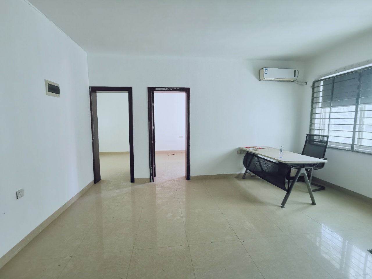 富豪大厦(富豪花园) 2室2厅1卫 98.0万 富豪大厦(富豪花园) 2室2厅1卫 98.0万户型图