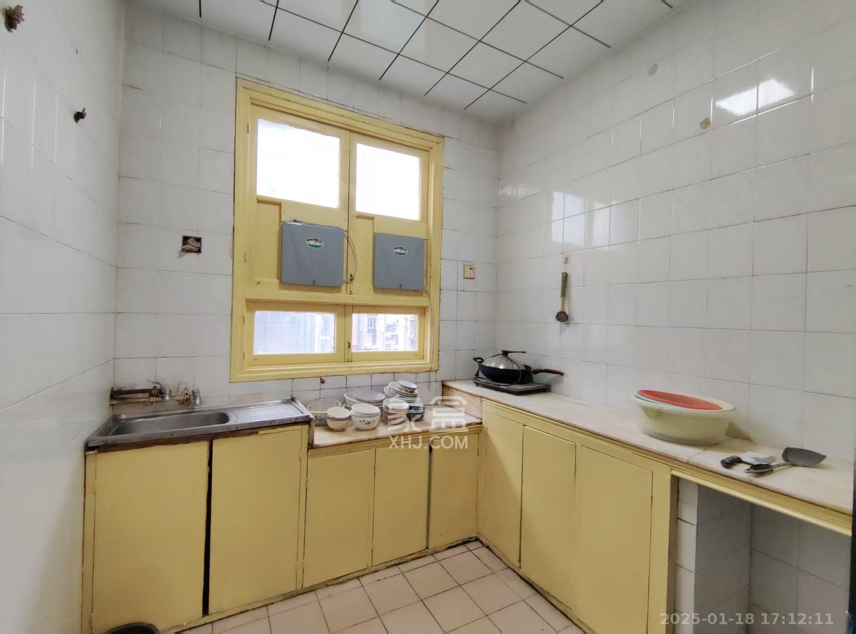 左家塘散盘(营山巷、曾家湾巷、妹子山巷) 2室1厅1卫 1600.0元/月 左家塘散盘(营山巷、曾家湾巷、妹子山巷) 2室1厅1卫 1600.0元/月室内图