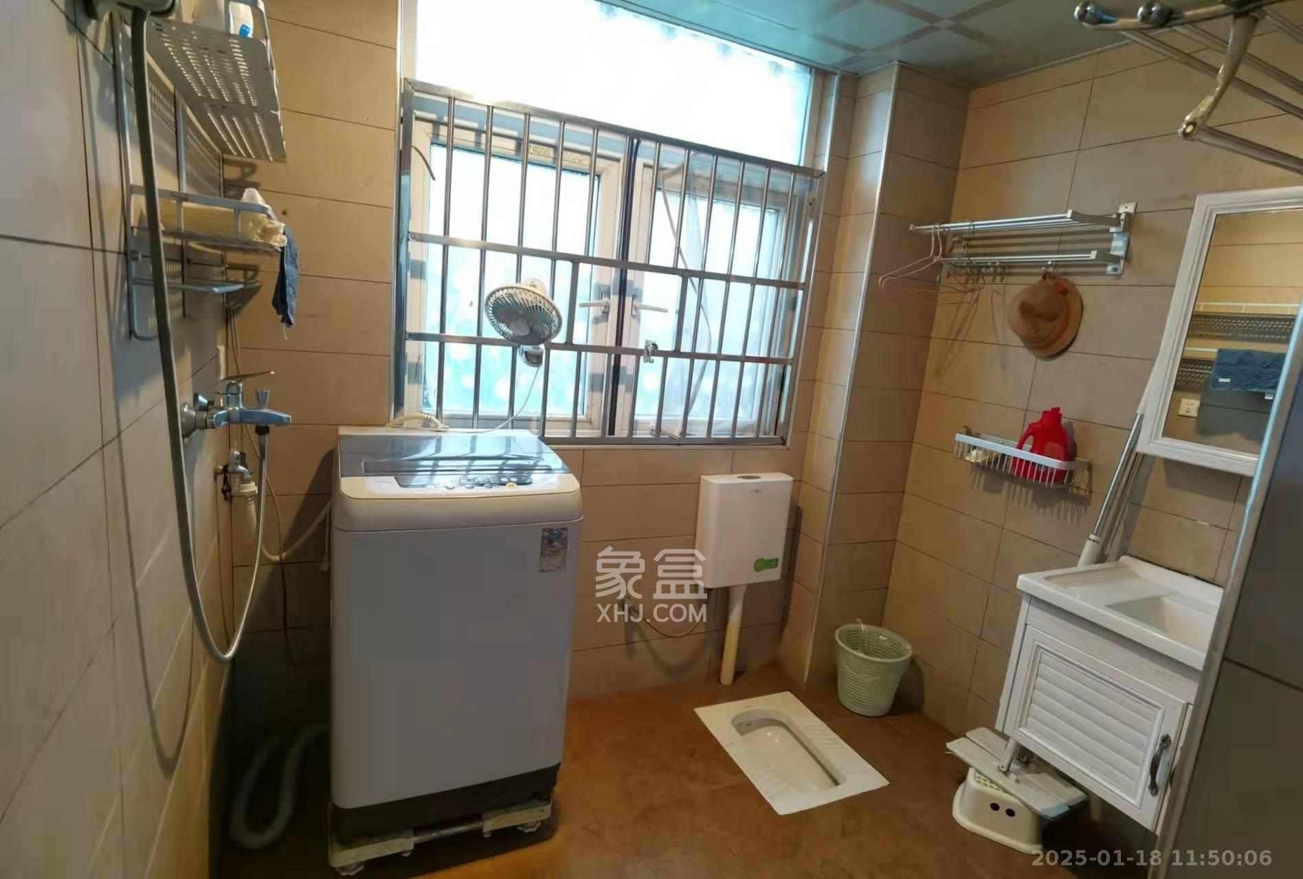 郡原居里 2室2厅1卫 1800.0元/月 郡原居里 2室2厅1卫 1800.0元/月室内图