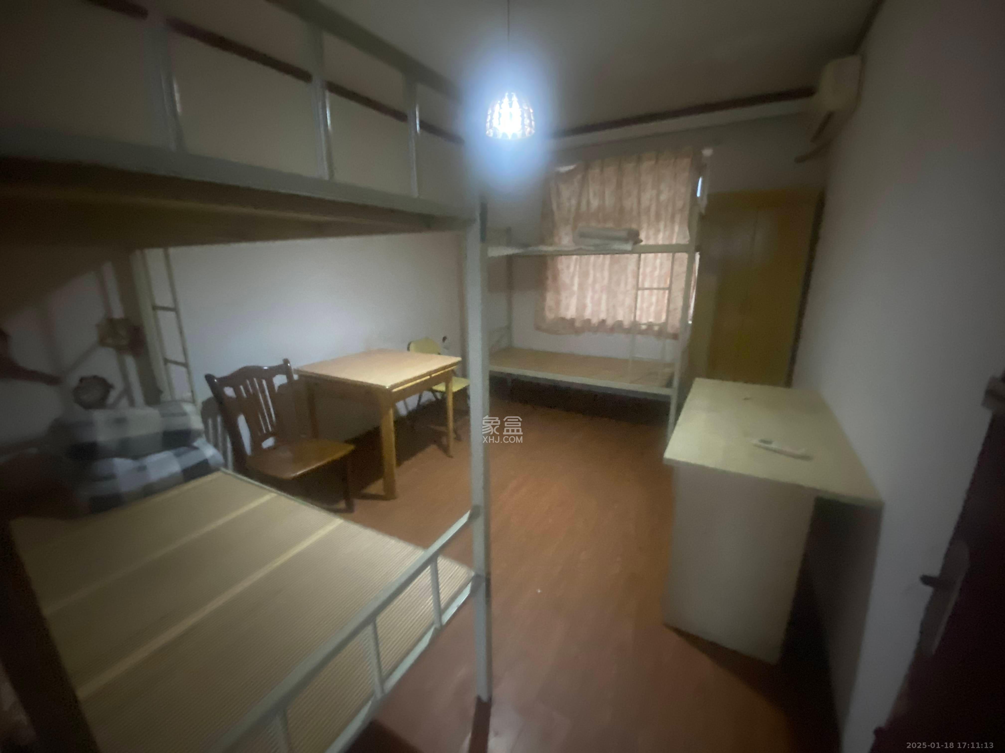长沙市青少年宫  3室2厅1卫   2400.00元/月室内图