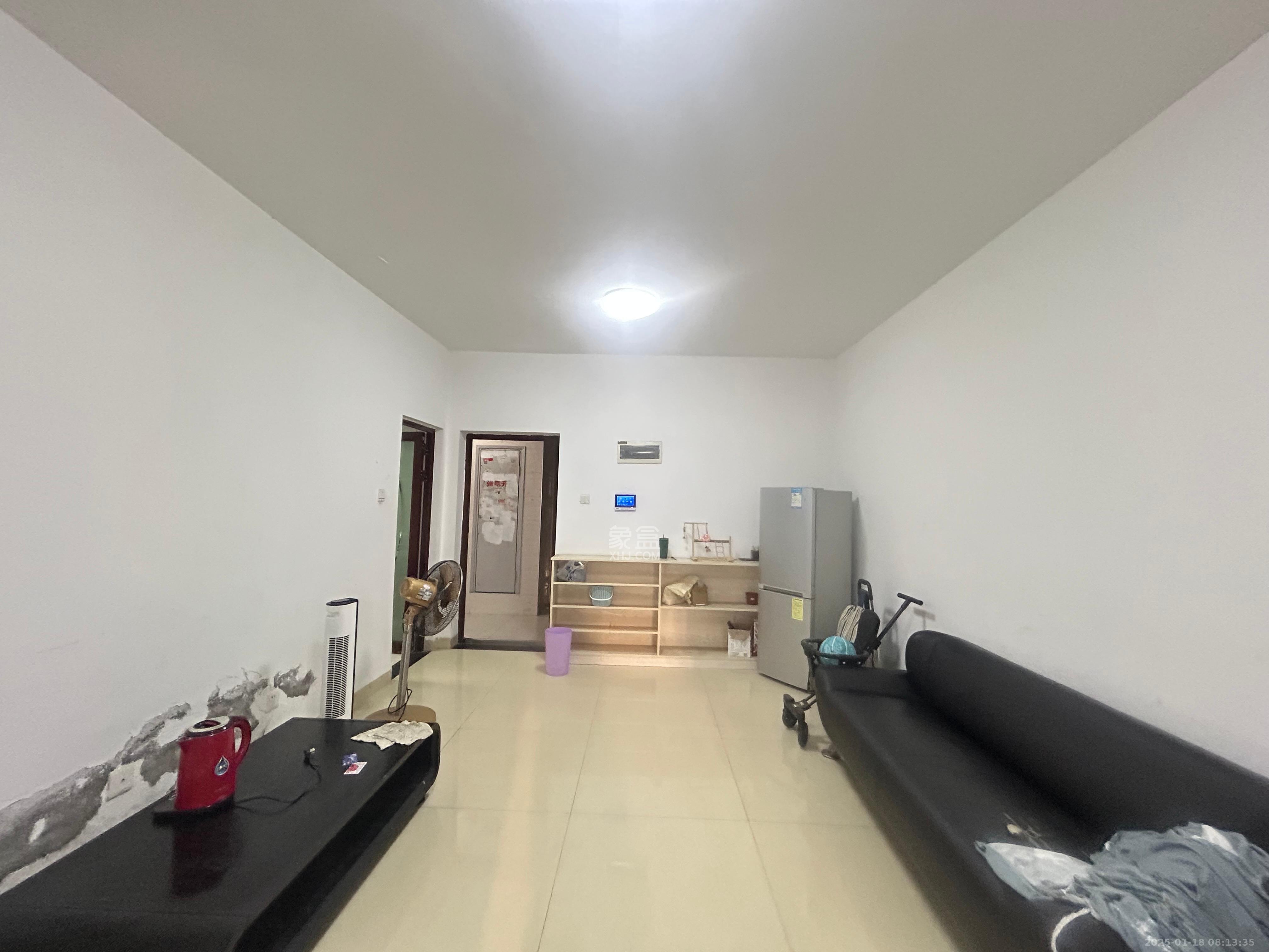 御溪国际  1室2厅2卫    2500.0元/月 御溪国际  1室2厅2卫    2500.0元/月