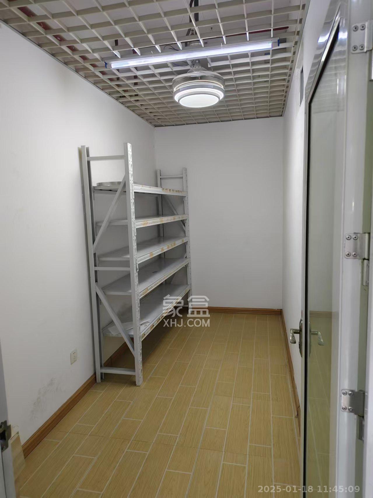 天祥水晶湾   73.0㎡      4500.0元/月室内图