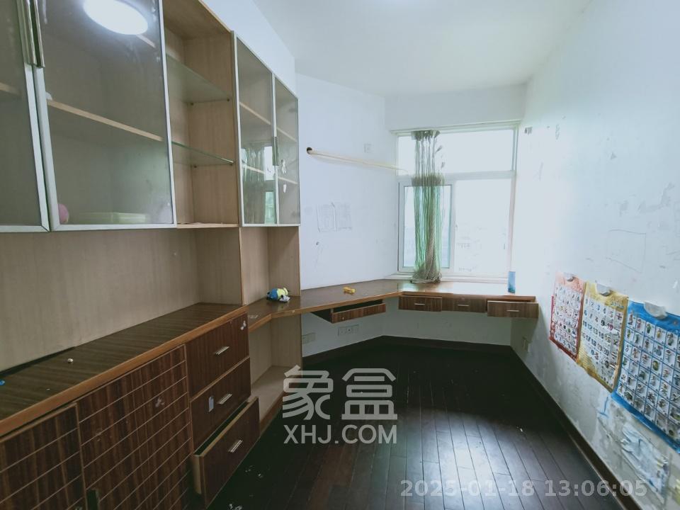 创远景园  4室2厅1卫   3800.00元/月室内图