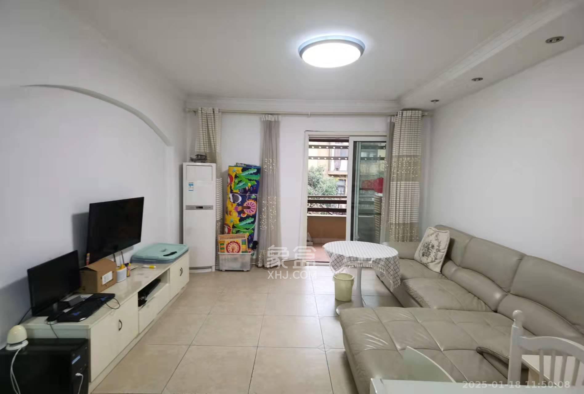 郡原居里 2室2厅1卫 1800.0元/月 郡原居里 2室2厅1卫 1800.0元/月室内图