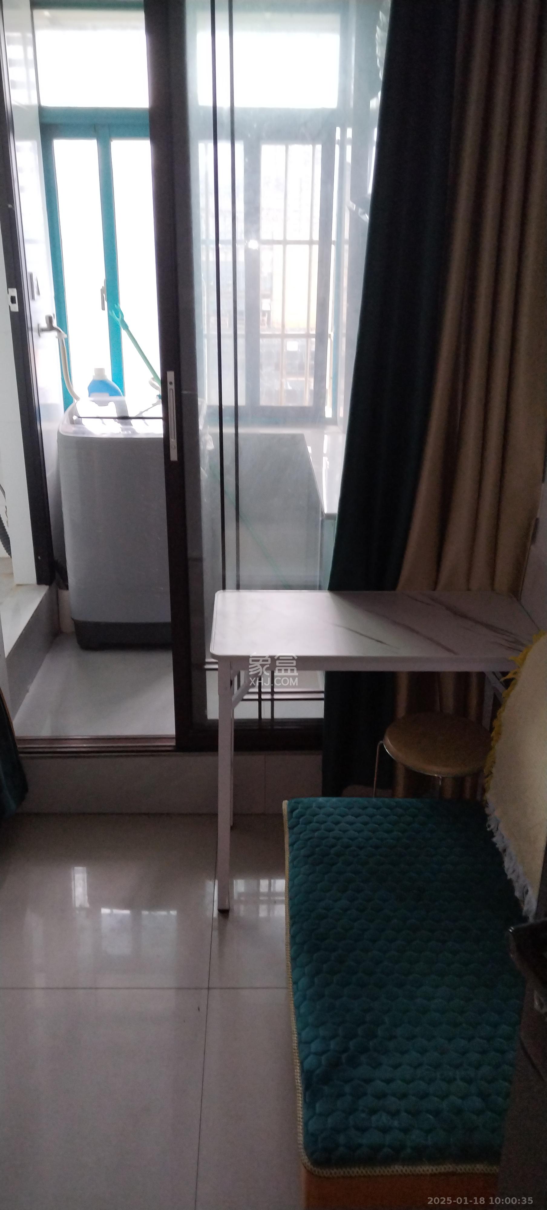 红星商务楼(红星蔬菜批发大市场) 1室1厅1卫 950.0元/月 红星商务楼(红星蔬菜批发大市场) 1室1厅1卫 950.0元/月室内图