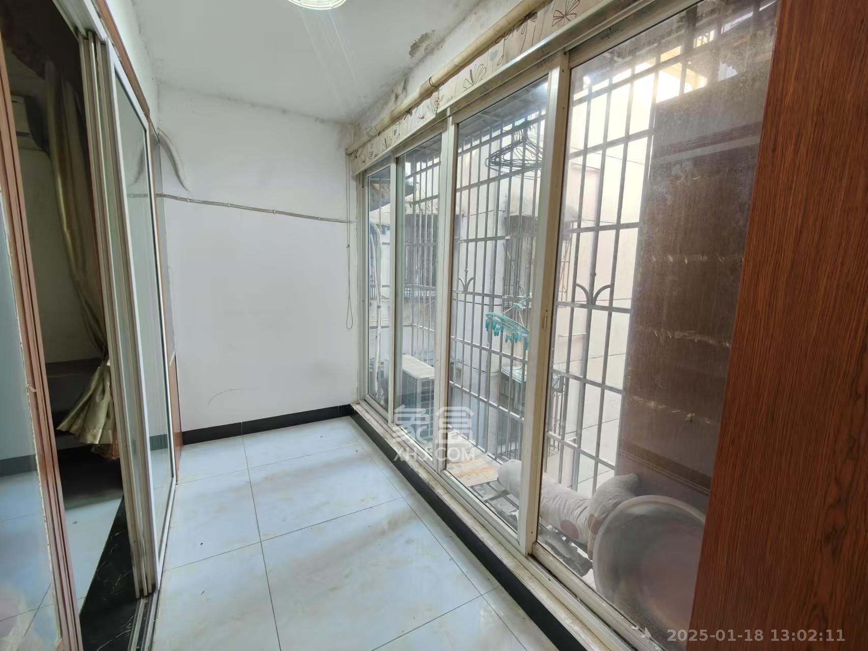 毛家桥散盘 3室2厅1卫 1600.0元/月 毛家桥散盘 3室2厅1卫 1600.0元/月室内图