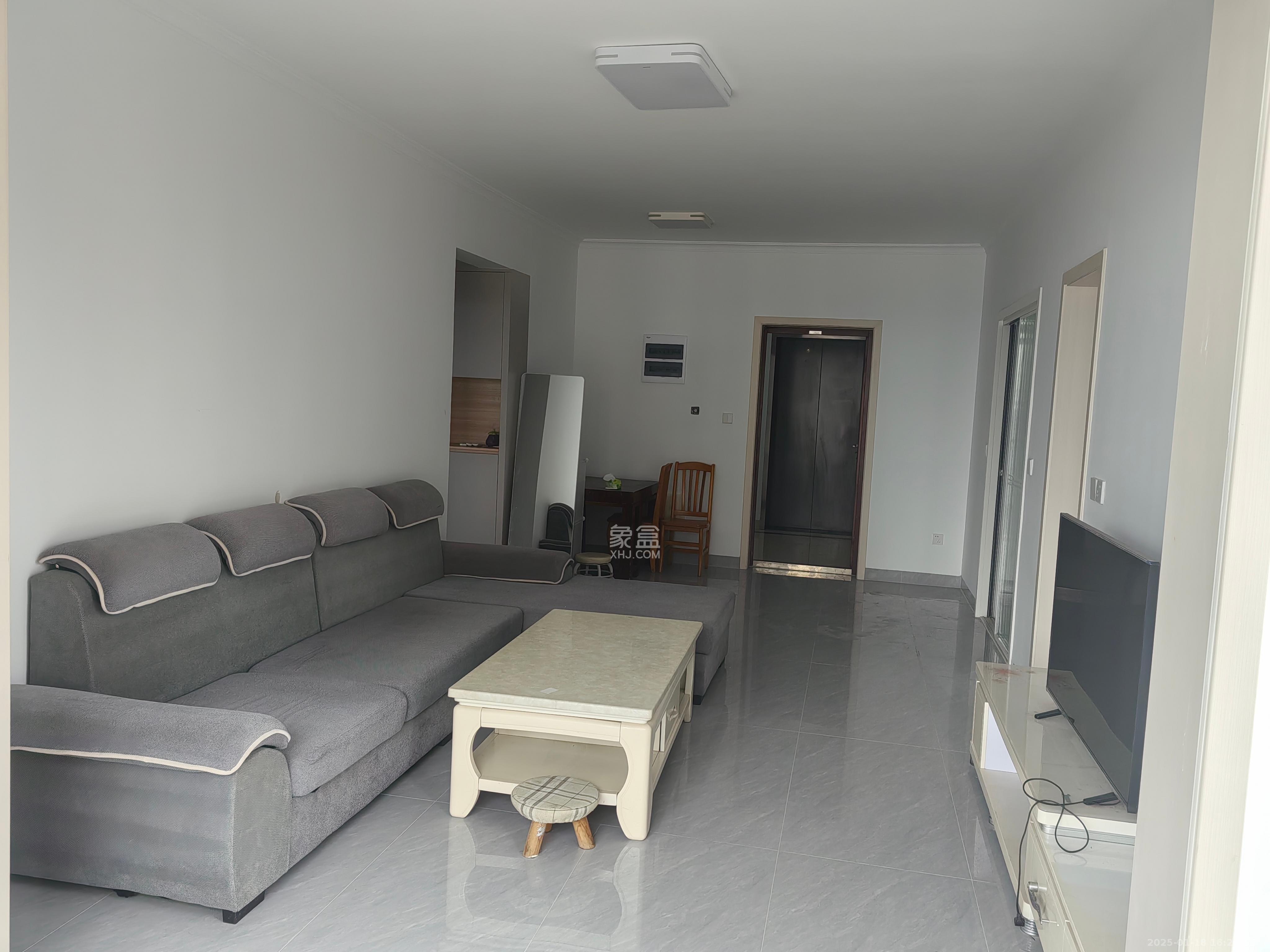 福晟钱隆国际(晟冉景苑) 1室0厅0卫 2200.0元/月 福晟钱隆国际(晟冉景苑) 1室0厅0卫 2200.0元/月室内图