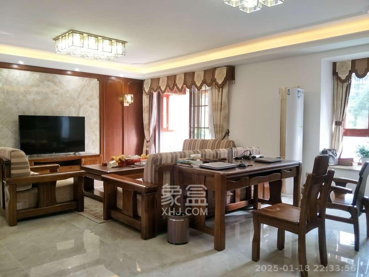 保利麓谷林语E区  4室2厅2卫   4000.00元/月