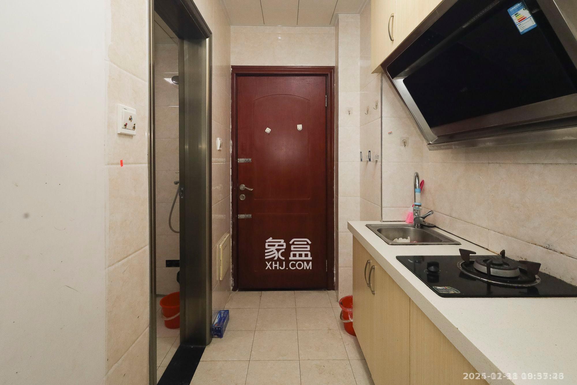 塞纳公馆  1室1厅1卫    1300.0元/月 塞纳公馆  1室1厅1卫    1300.0元/月室内图