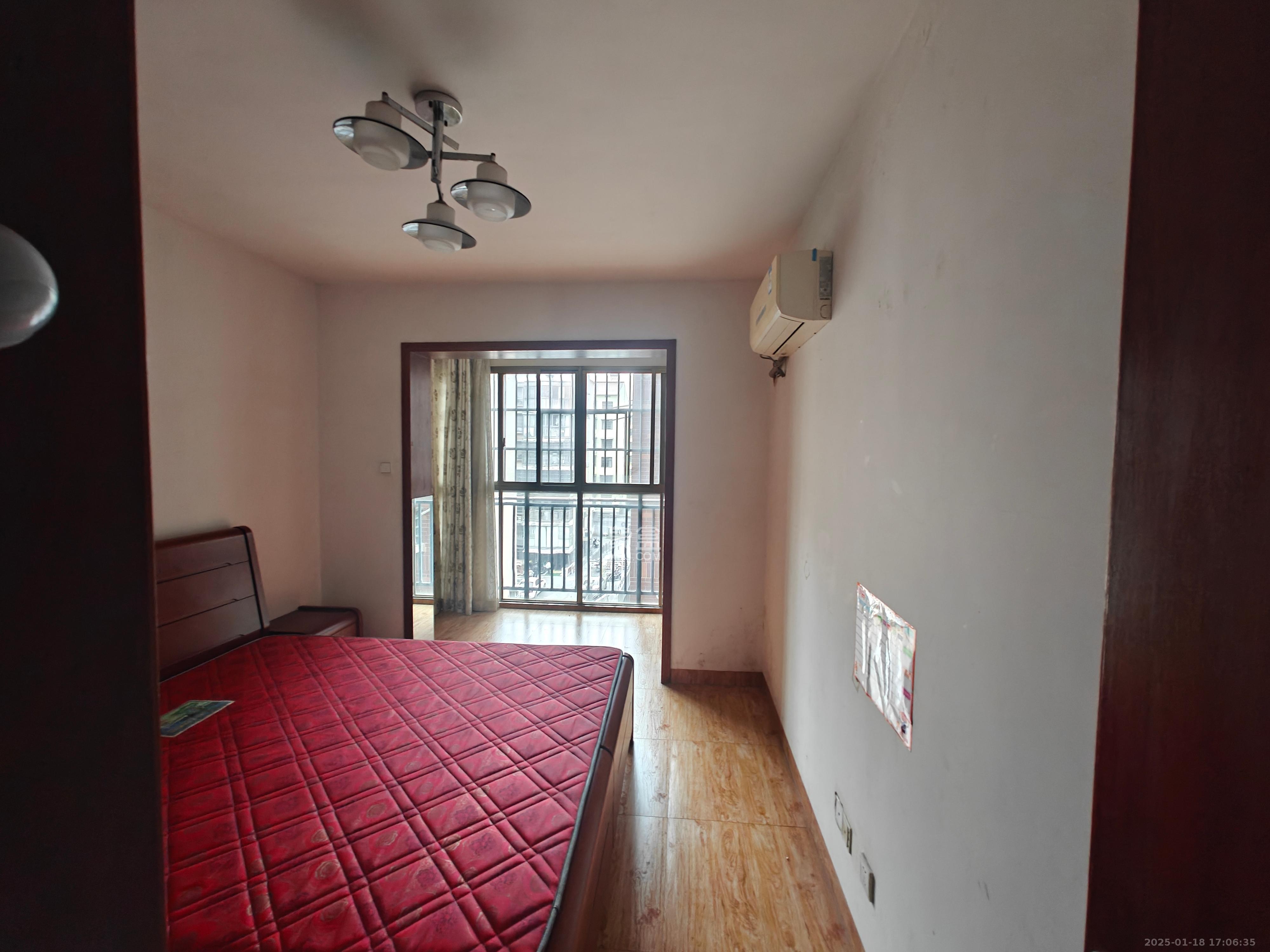 三城花苑（一，二，三期）  2室2厅1卫    1300.0元/月室内图