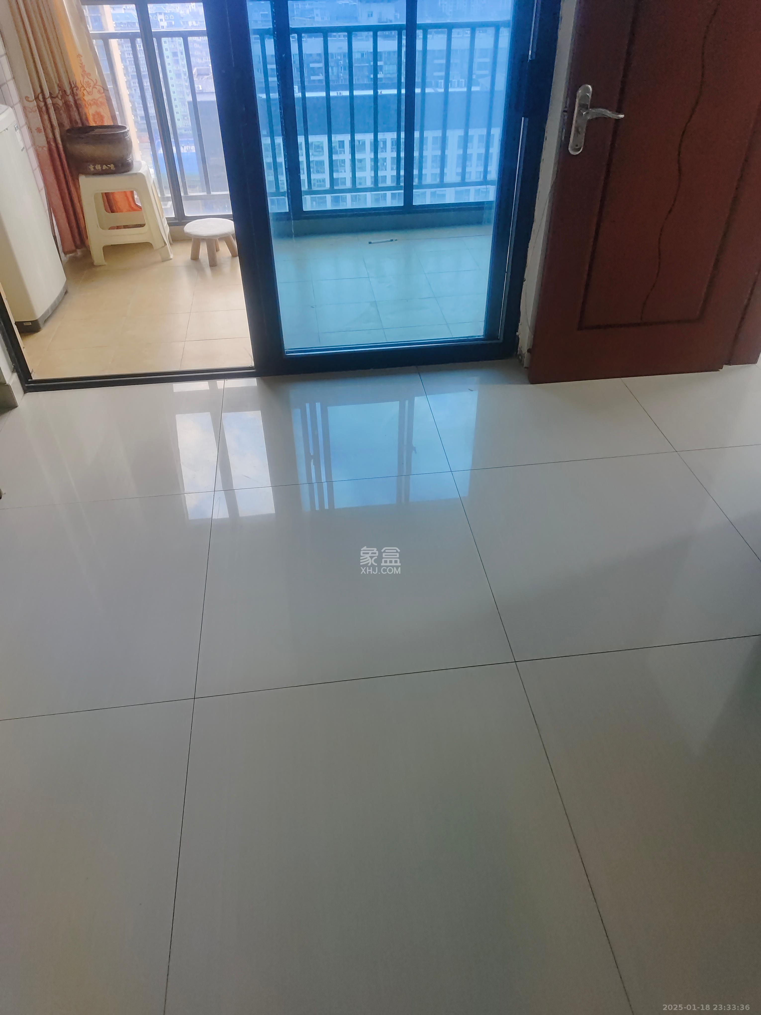 五一新村安置小区(永定社区、永兴社区、永祥社区) 1室1厅1卫 3000.0元/月 五一新村安置小区(永定社区、永兴社区、永祥社区) 1室1厅1卫 3000.0元/月室内图