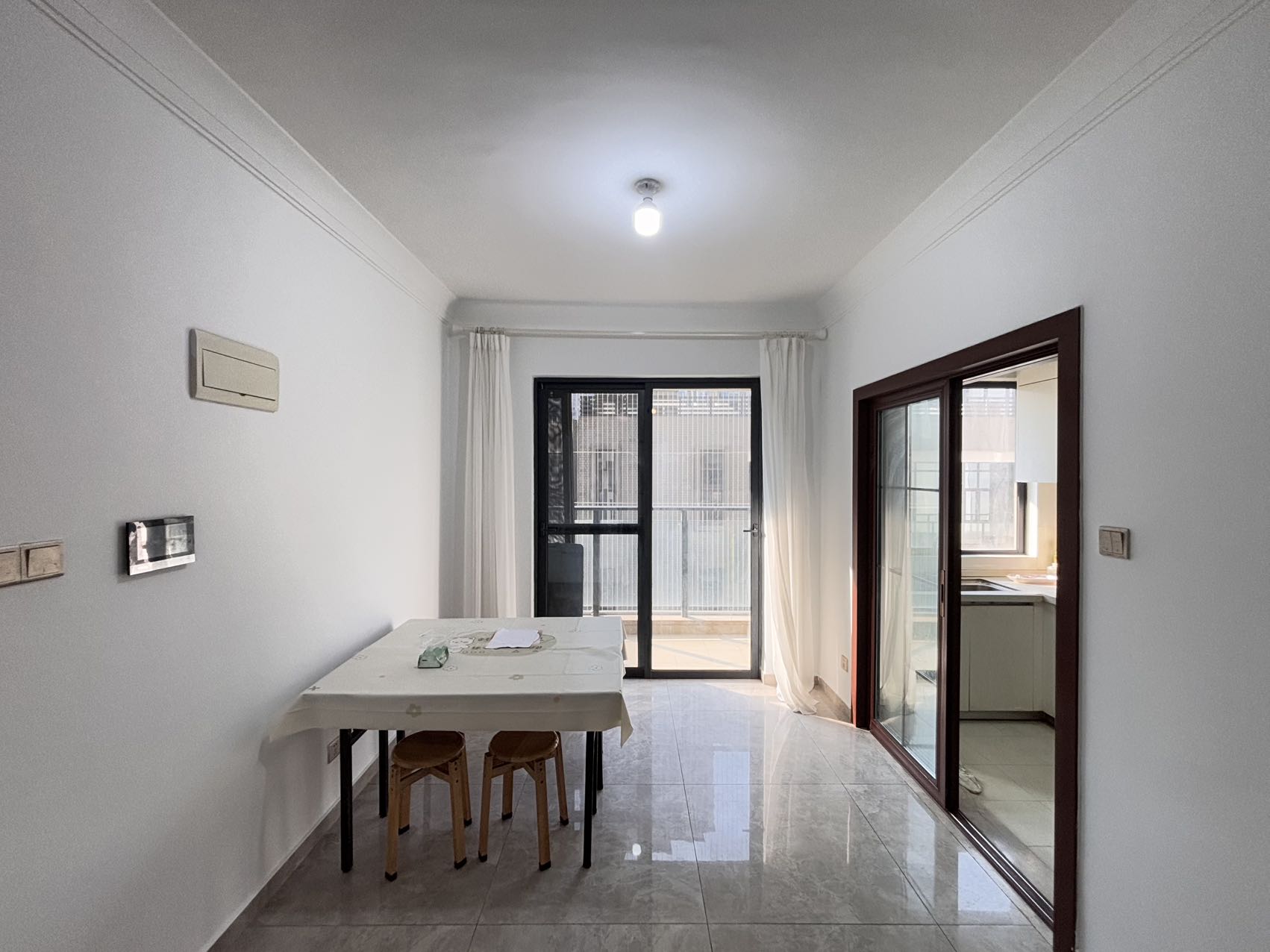 星华海岸城二期  3室2厅2卫    179.0万 星华海岸城二期  3室2厅2卫    179.0万室内图