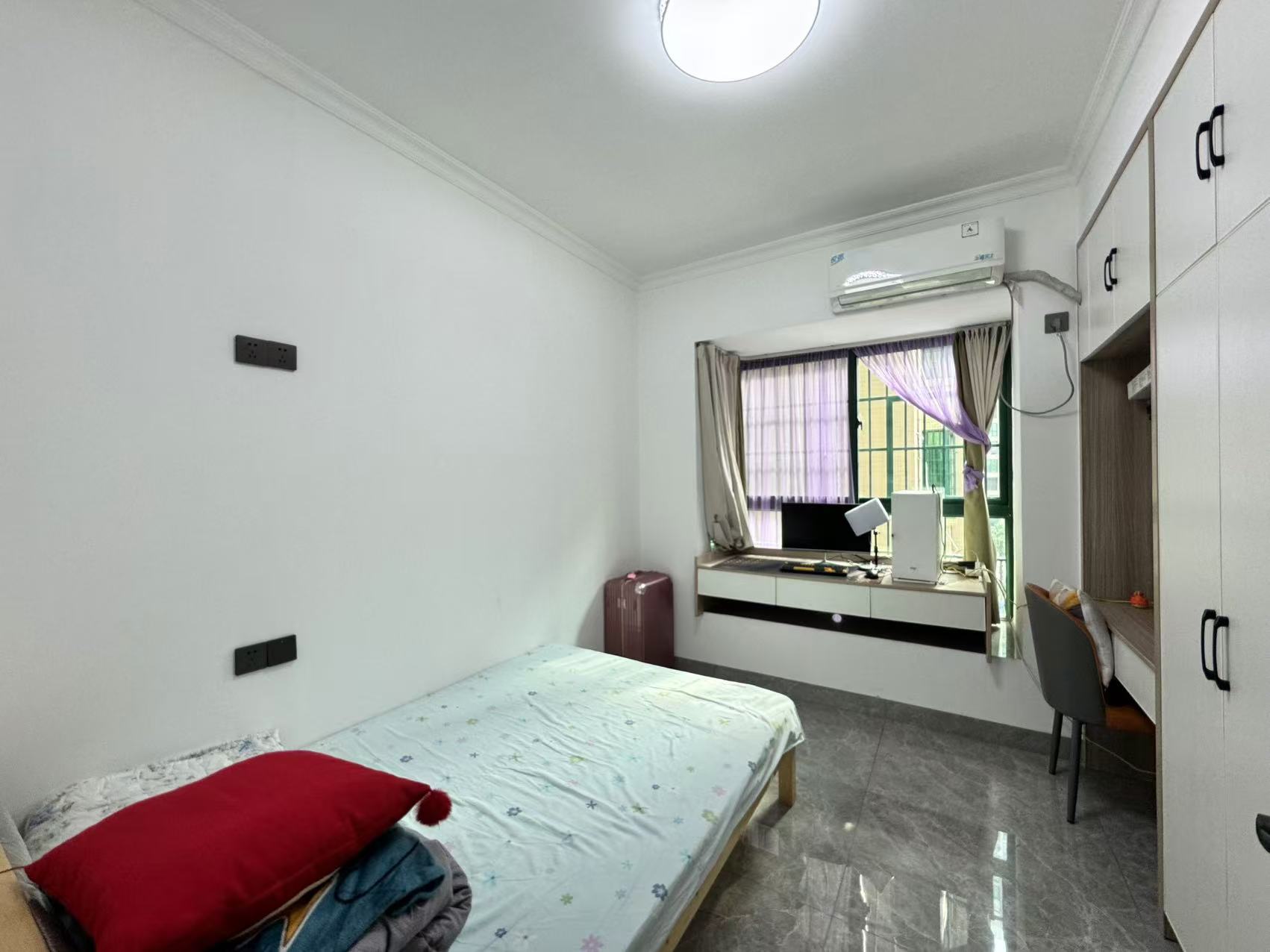 湘粤名城 3室2厅2卫 1800.0元/月 湘粤名城 3室2厅2卫 1800.0元/月室内图