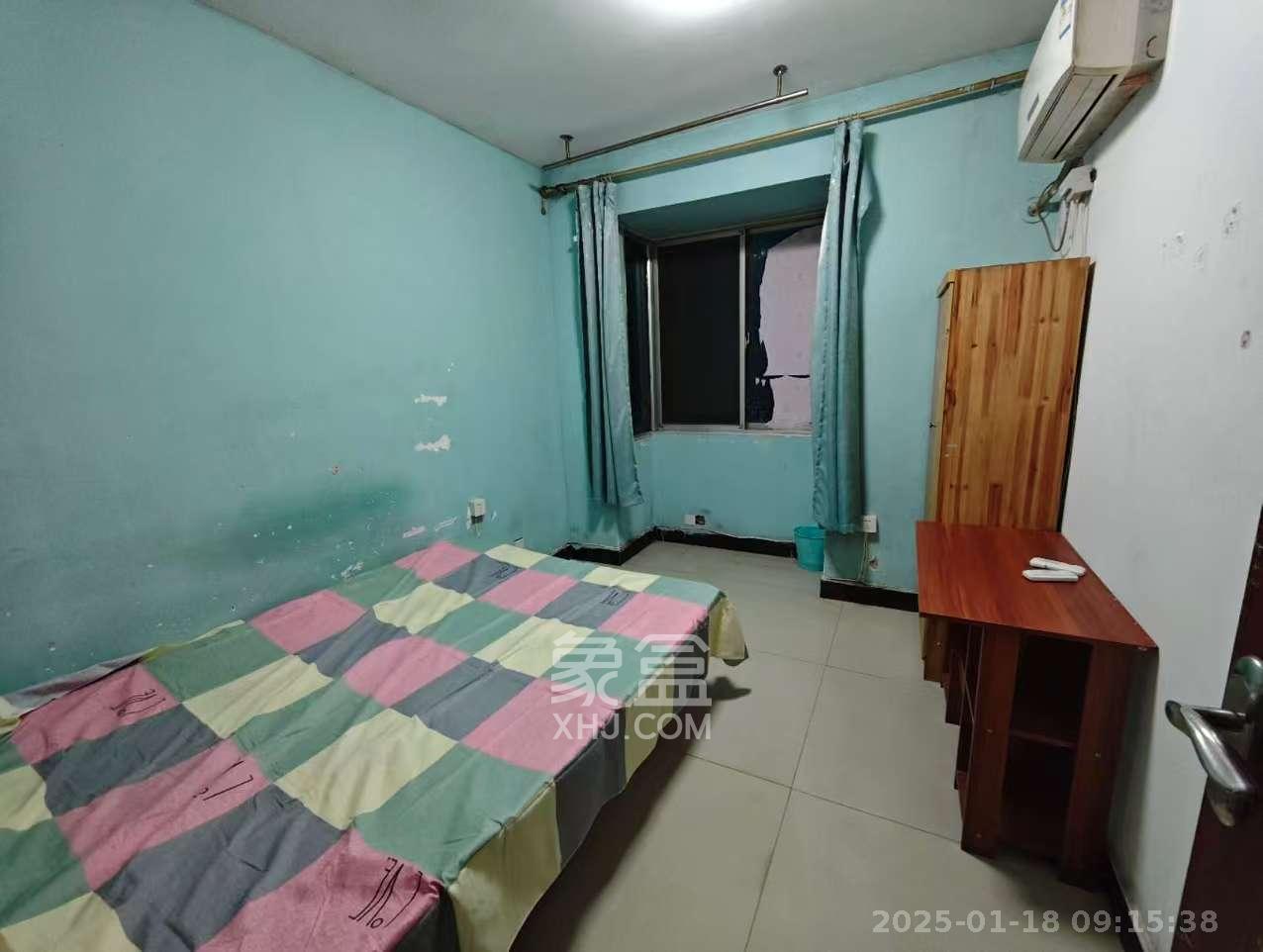 华新花苑 1室2厅1卫 1700.0元/月 华新花苑 1室2厅1卫 1700.0元/月室内图