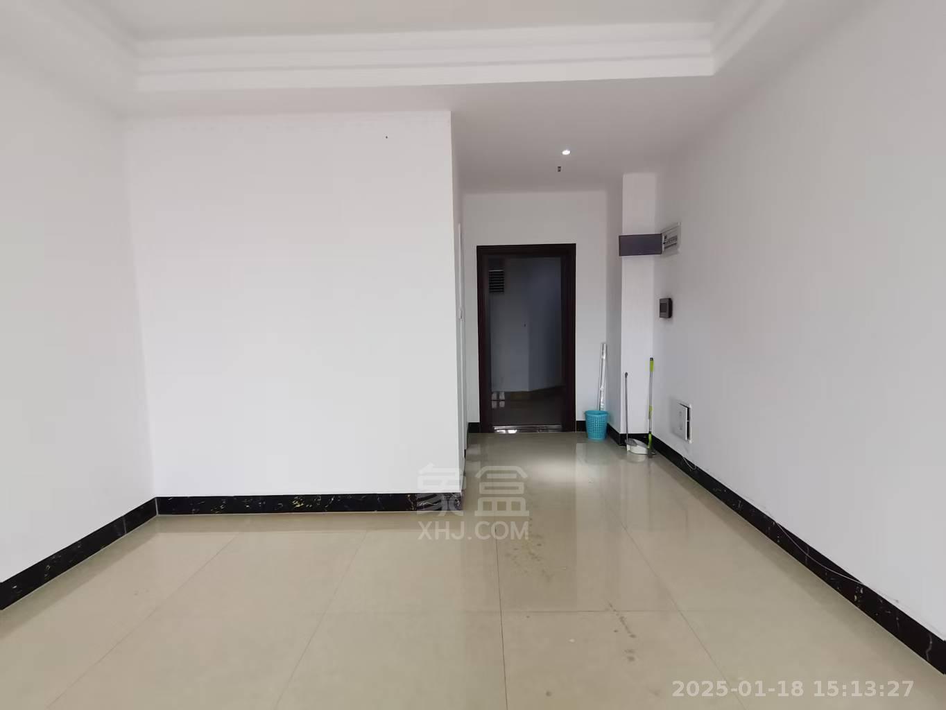 湘银星城 1室1厅1卫 1000.0元/月 湘银星城 1室1厅1卫 1000.0元/月室内图