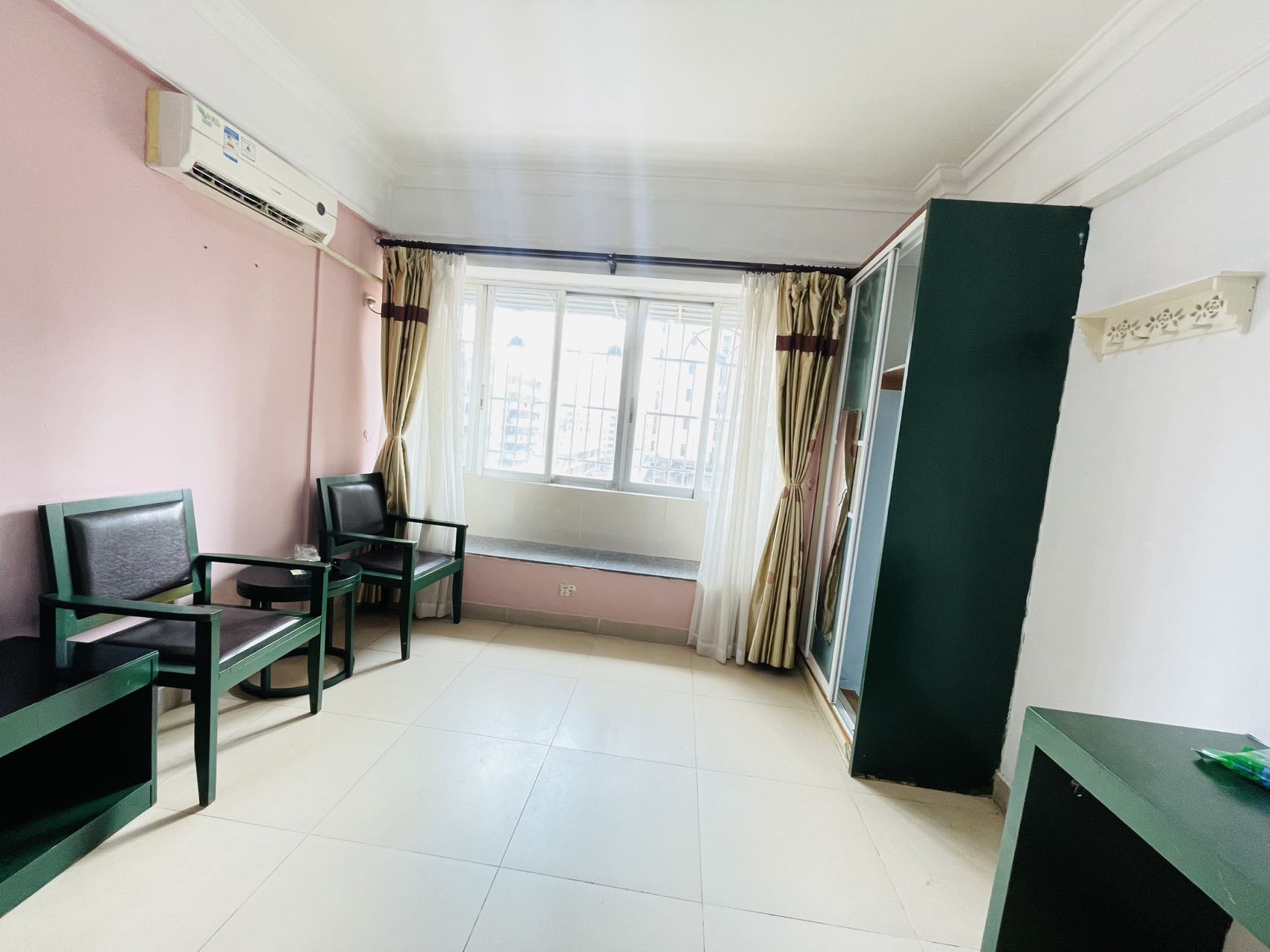 金都大厦(龙华路)  1室0厅0卫    49.8万 金都大厦(龙华路)  1室0厅0卫    49.8万室内图