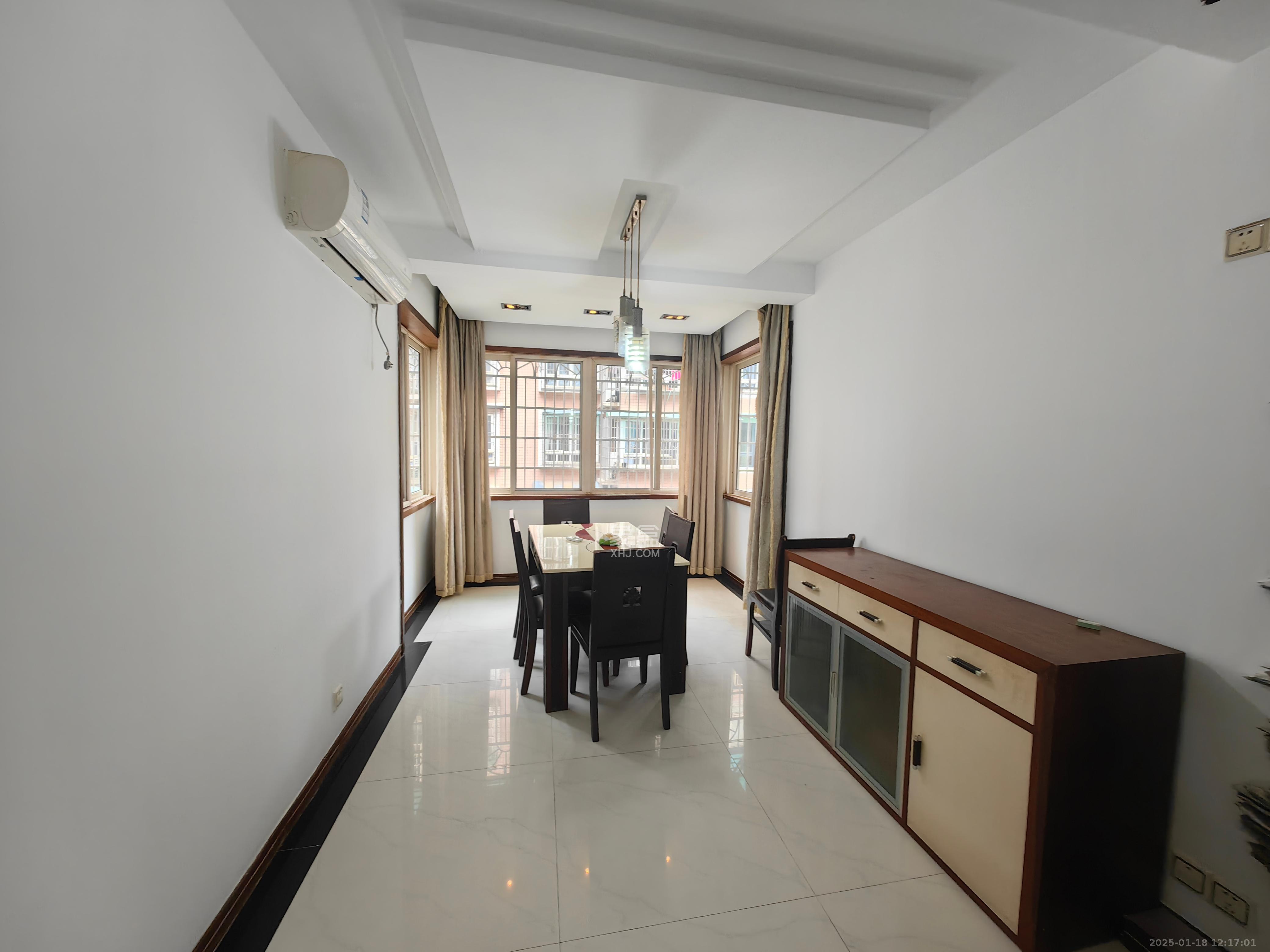 鑫天花园 4室2厅3卫 2400.0元/月 鑫天花园 4室2厅3卫 2400.0元/月室内图