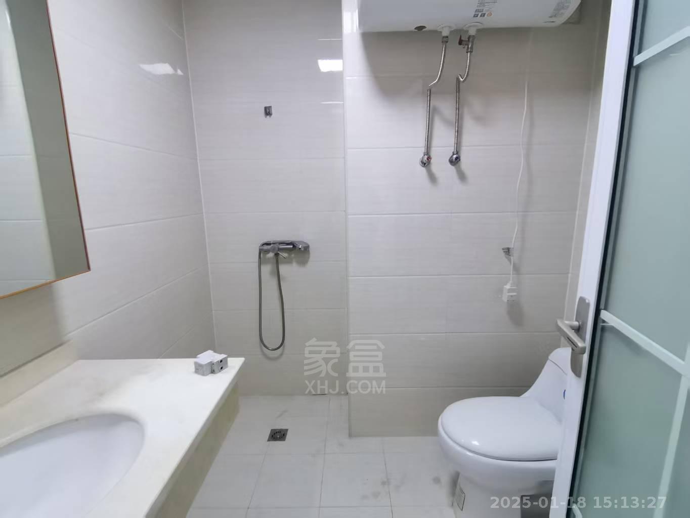 湘银星城 1室1厅1卫 1000.0元/月 湘银星城 1室1厅1卫 1000.0元/月室内图