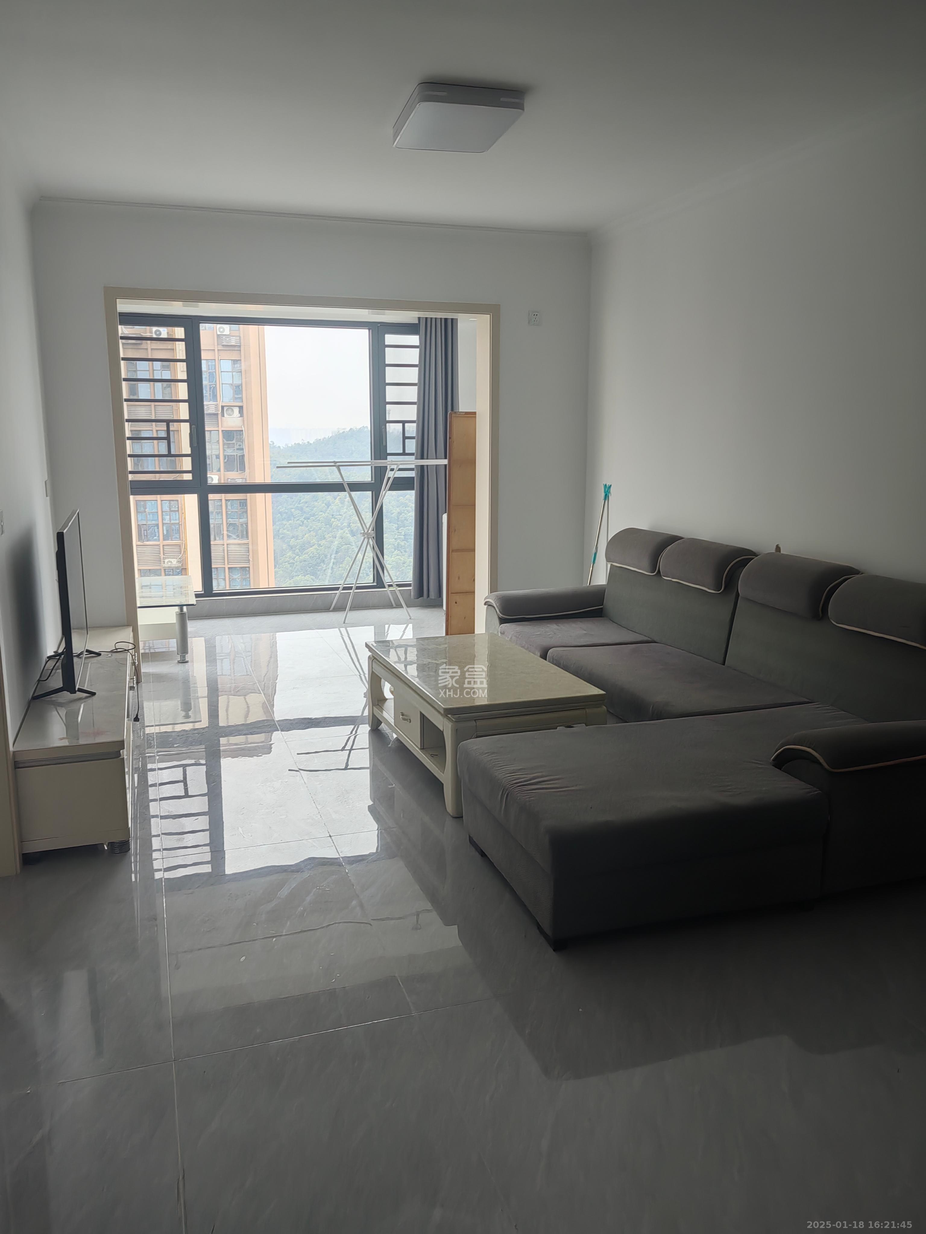 福晟钱隆国际(晟冉景苑) 1室0厅0卫 2200.0元/月 福晟钱隆国际(晟冉景苑) 1室0厅0卫 2200.0元/月室内图