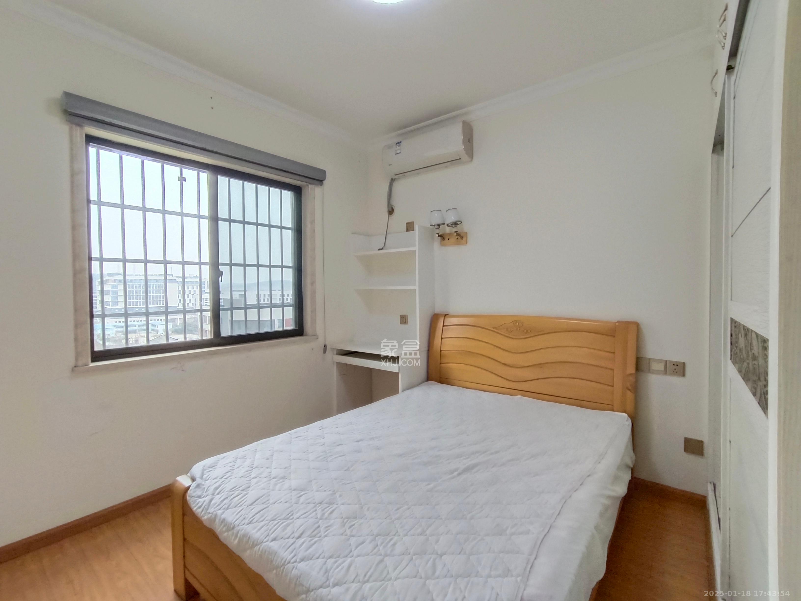 联丰苑  3室2厅2卫   2200.00元/月室内图