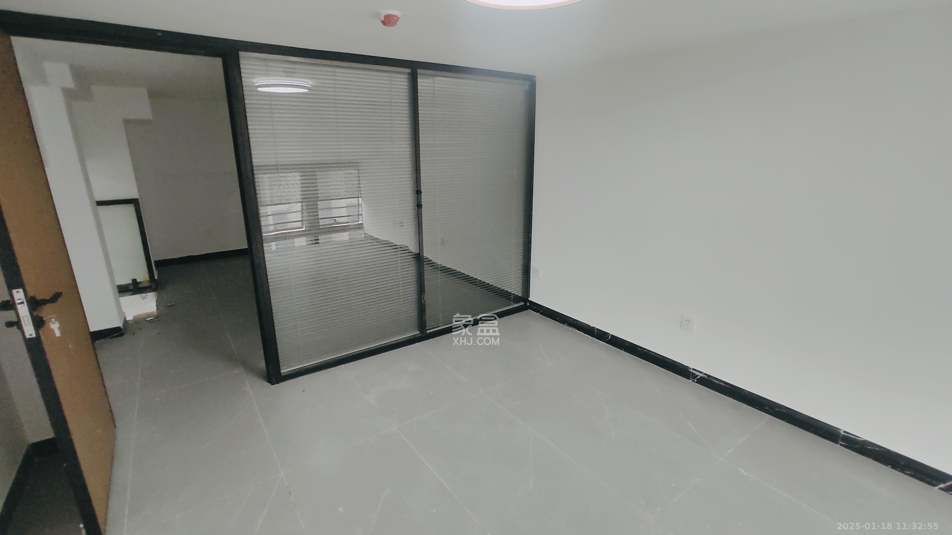 建发央玺（建发泱玺雅苑）  3室2厅1卫   4500.00元/月室内图