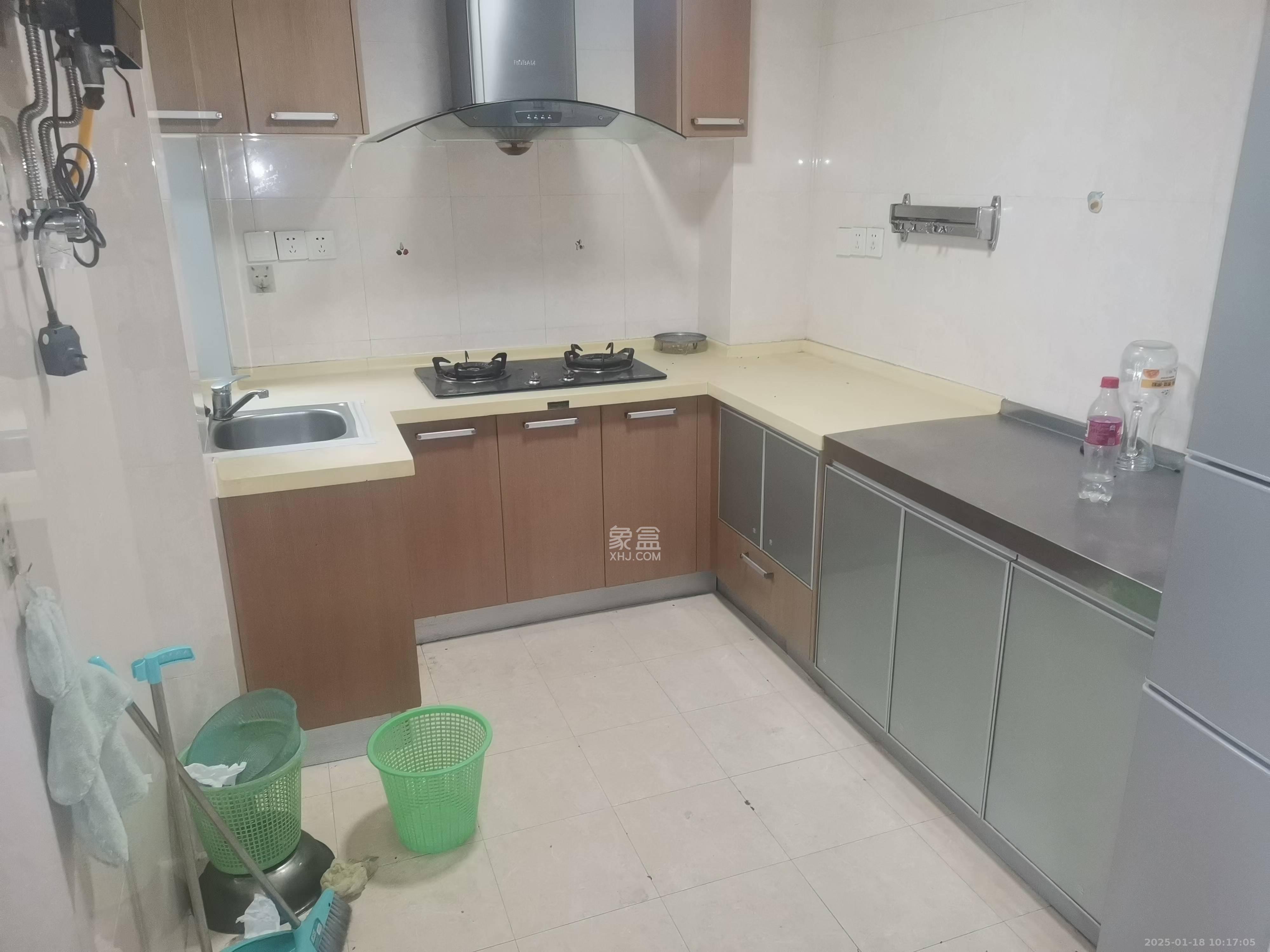 富绿新村 2室1厅1卫 1900.0元/月 富绿新村 2室1厅1卫 1900.0元/月室内图