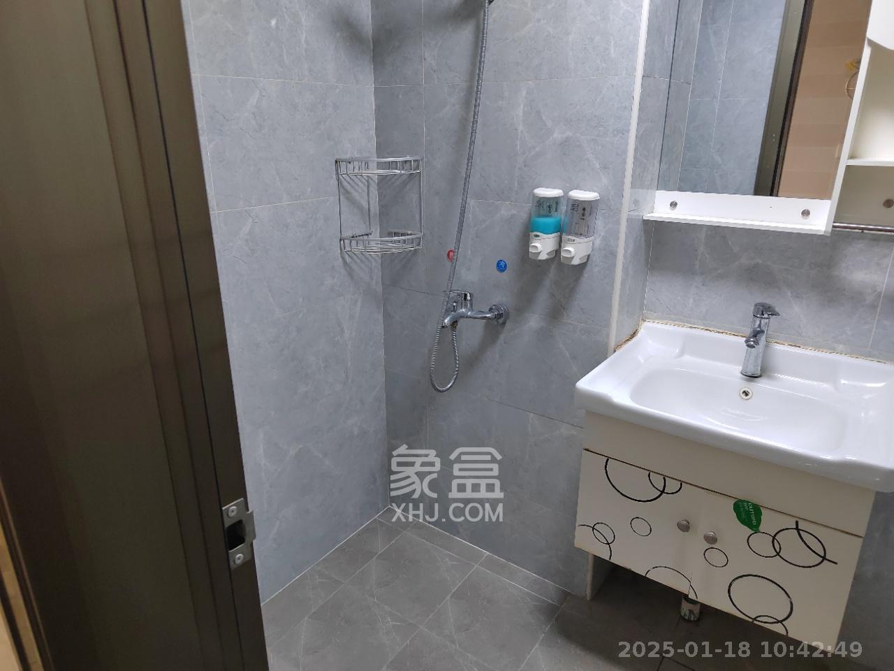中海新城熙岸（中信新城五期）  1室1厅1卫   1200.00元/月室内图