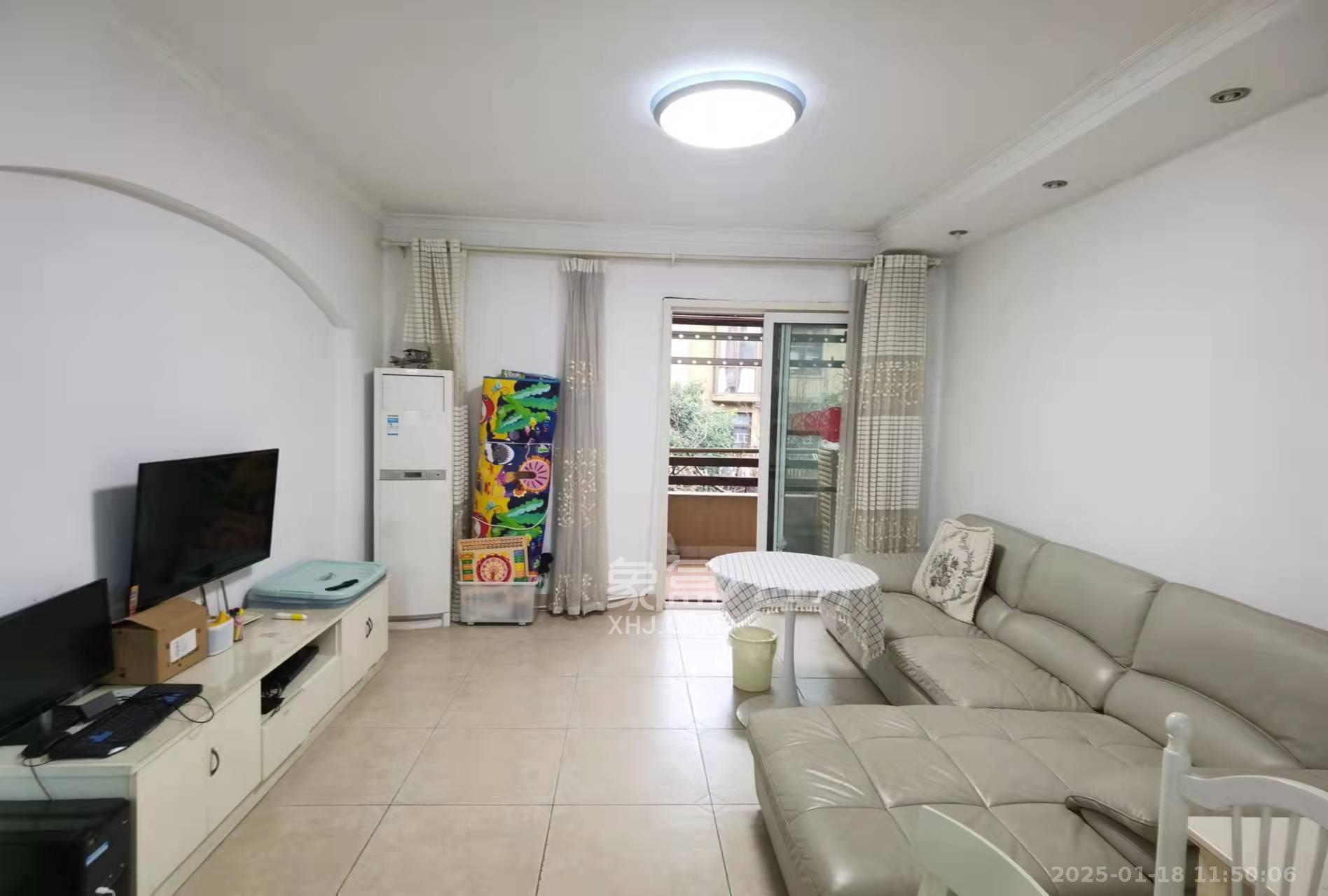 郡原居里 2室2厅1卫 1800.0元/月 郡原居里 2室2厅1卫 1800.0元/月室内图