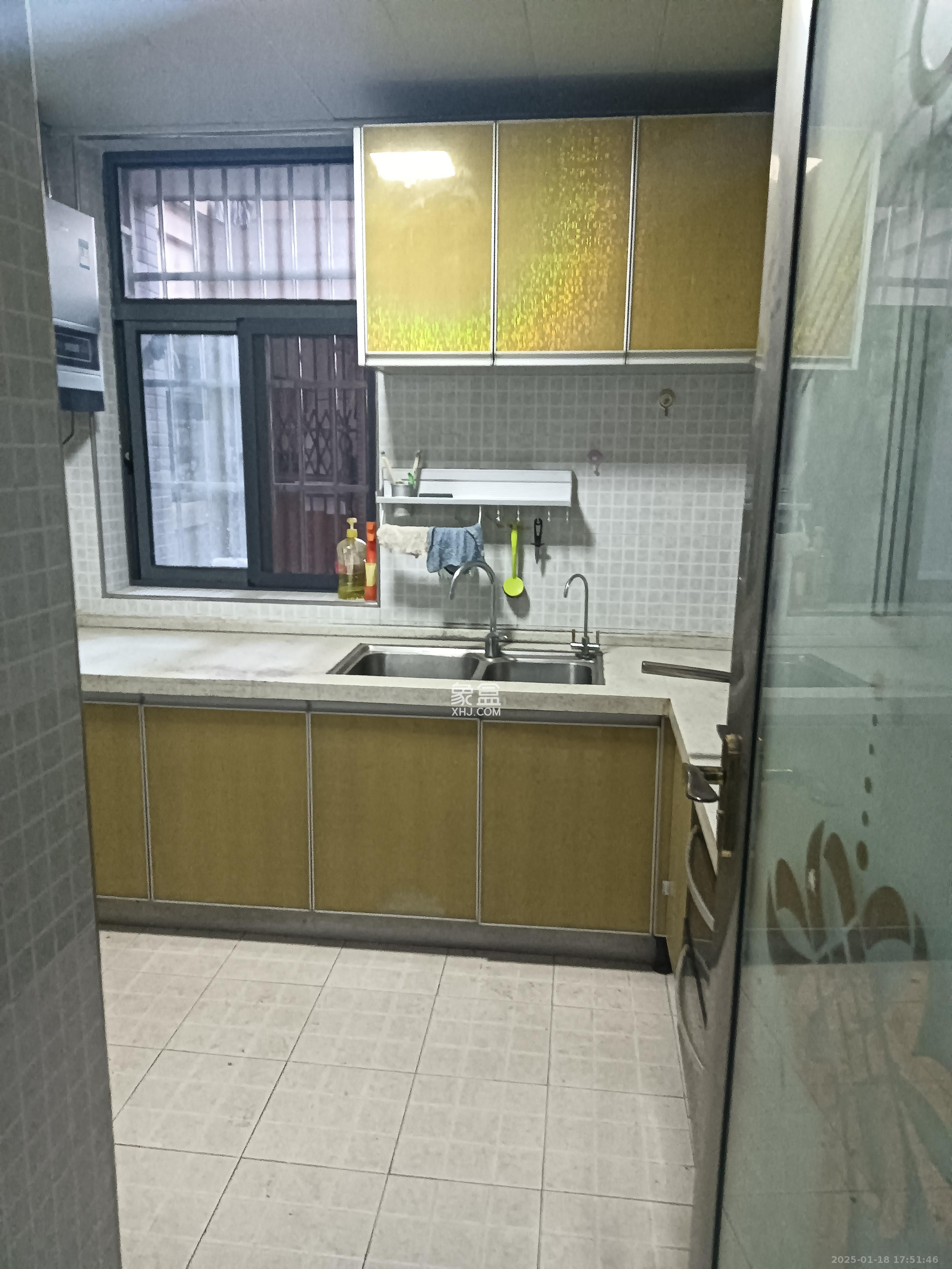 五矿紫湖香醍  3室2厅1卫    1800.0元/月 五矿紫湖香醍  3室2厅1卫    1800.0元/月室内图