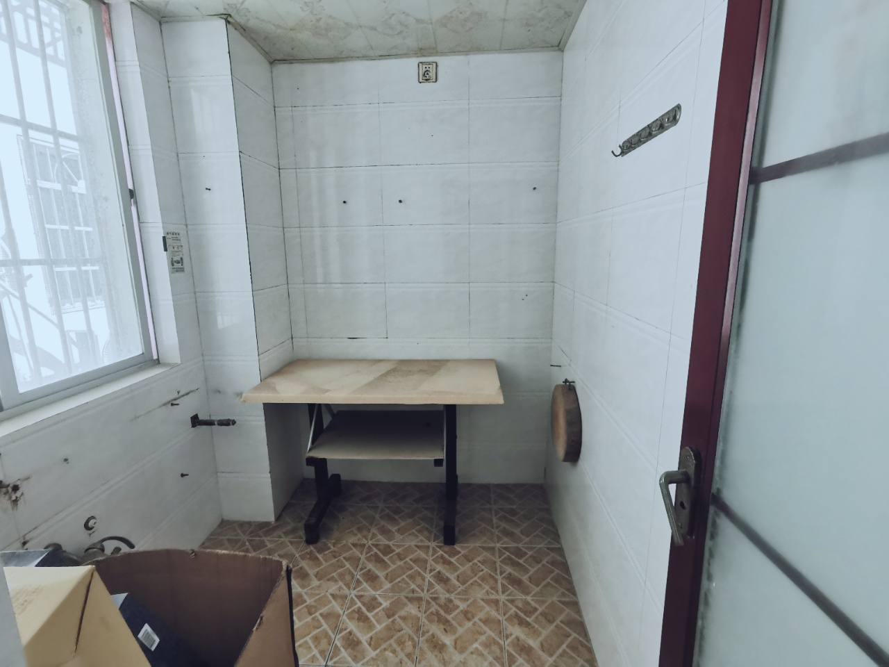 富豪大厦(富豪花园) 2室2厅1卫 98.0万 富豪大厦(富豪花园) 2室2厅1卫 98.0万客厅