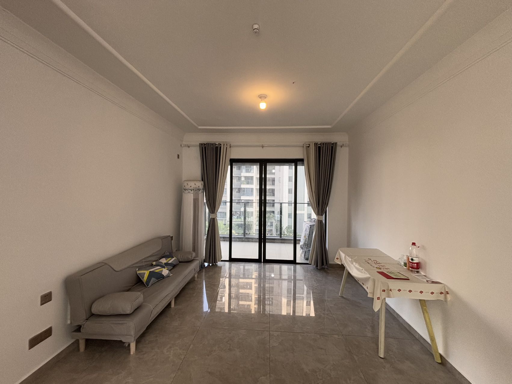 星华海岸城二期  3室2厅2卫    179.0万 星华海岸城二期  3室2厅2卫    179.0万室内图