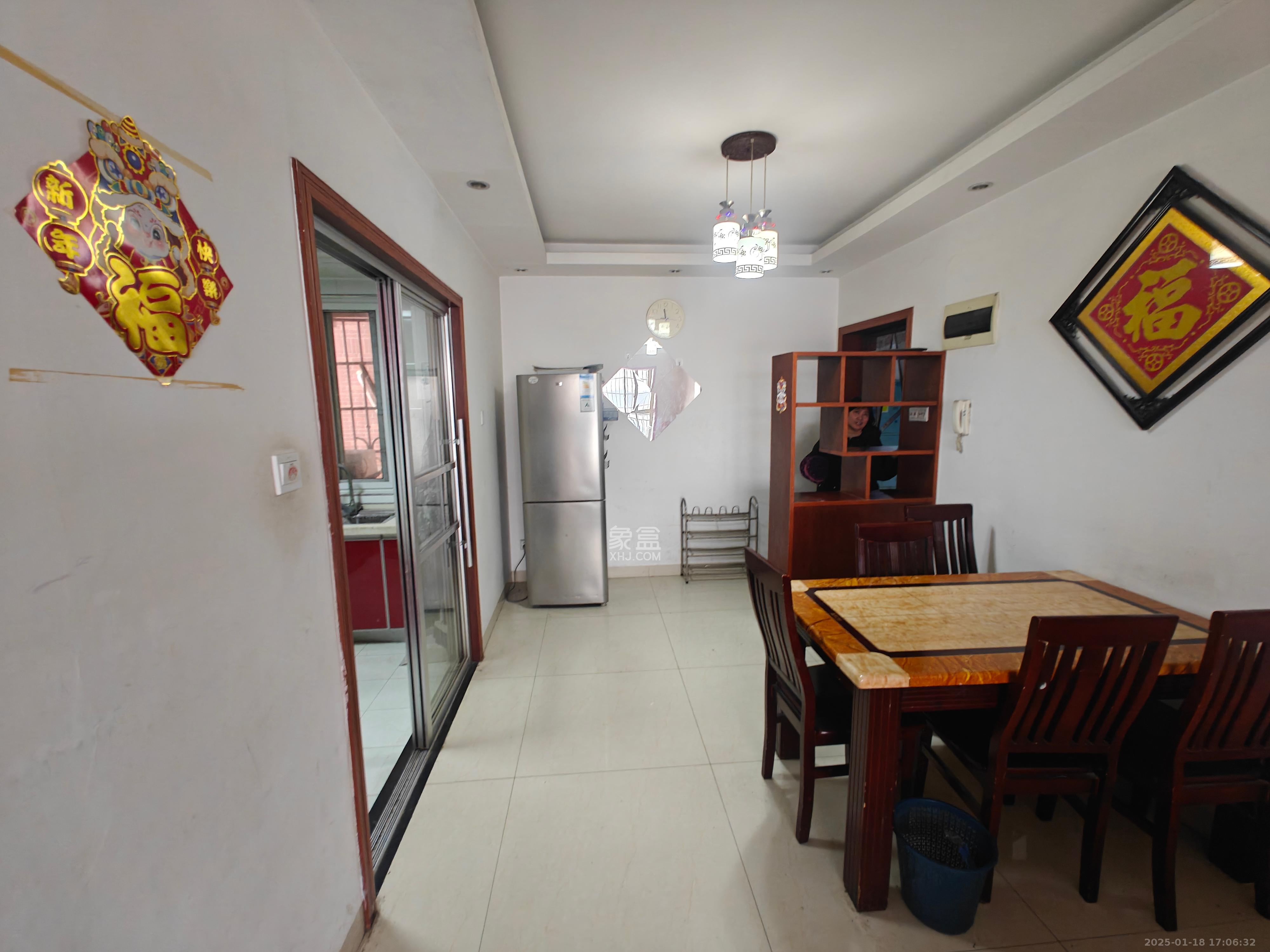 三城花苑（一，二，三期）  2室2厅1卫    1300.0元/月室内图