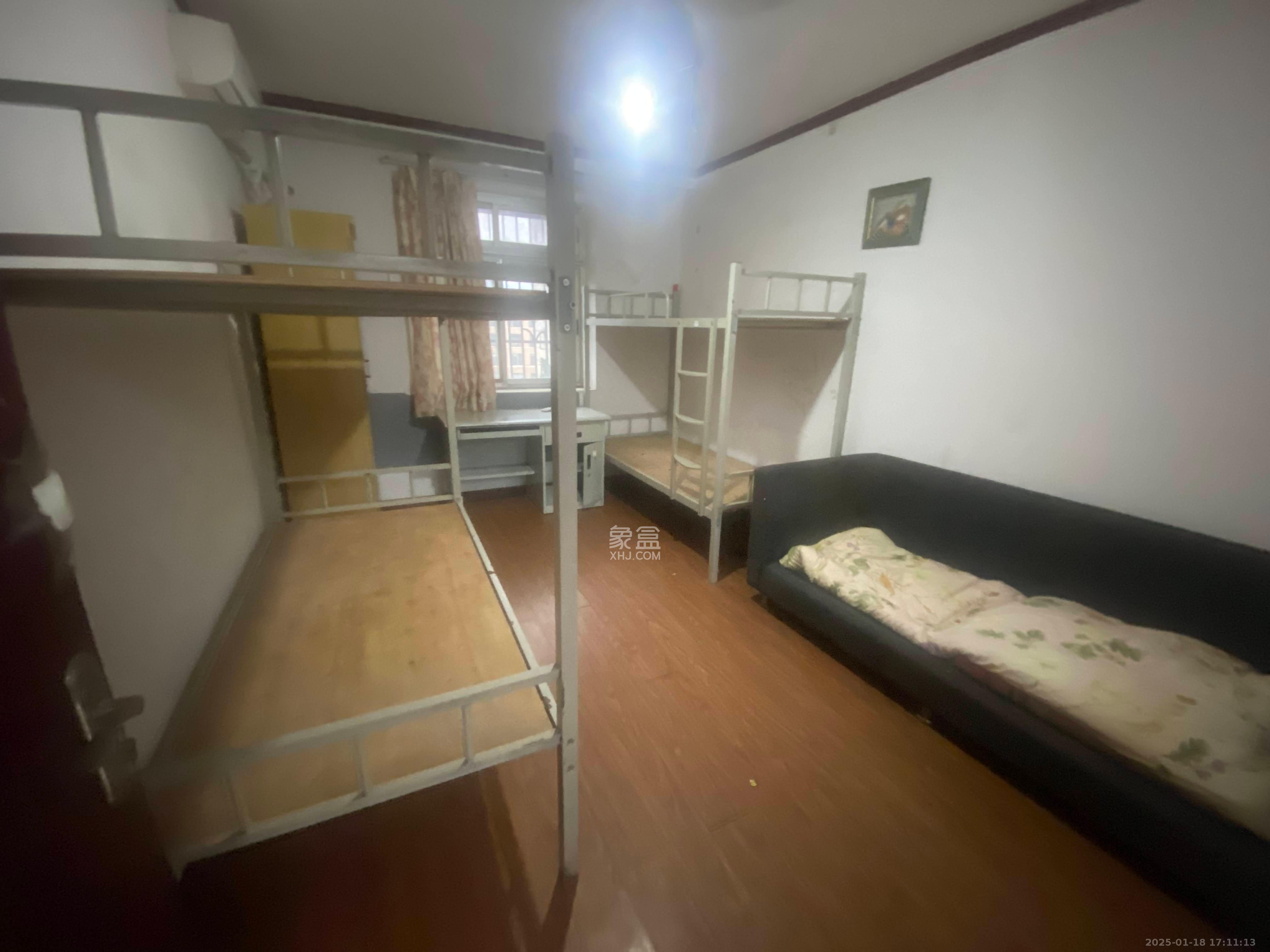 长沙市青少年宫  3室2厅1卫   2400.00元/月室内图