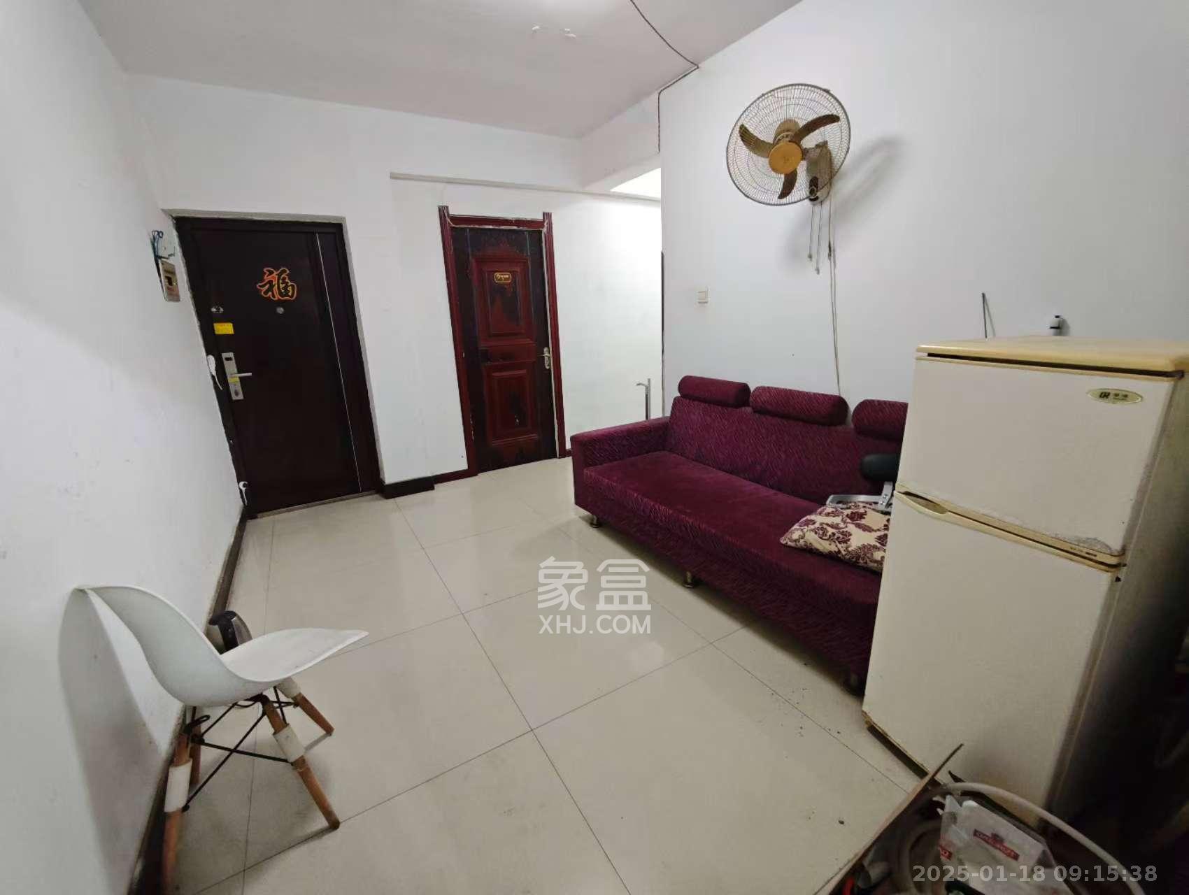 华新花苑 1室2厅1卫 1700.0元/月 华新花苑 1室2厅1卫 1700.0元/月室内图