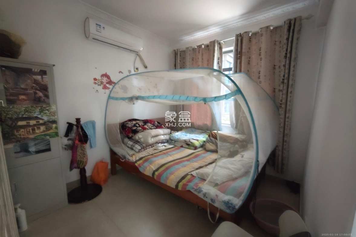 卢浮原著  4室2厅1卫    1000.0元/月 卢浮原著  4室2厅1卫    1000.0元/月室内图