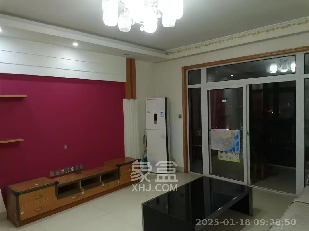 博雅湘水湾  3室2厅2卫   1900.00元/月室内图