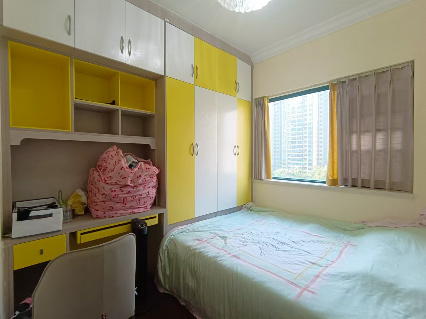 恒大绿洲 3室2厅2卫 2000.0元/月 恒大绿洲 3室2厅2卫 2000.0元/月室内图