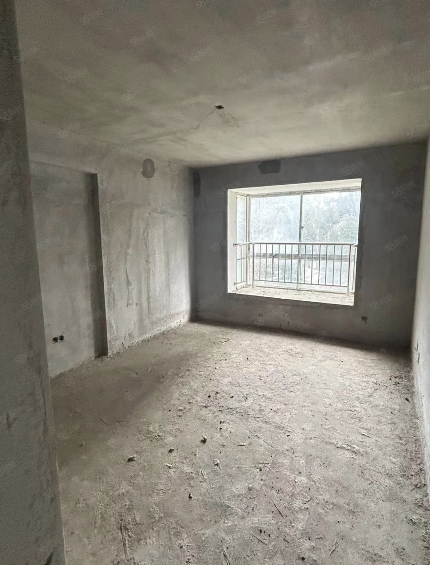 孙水明珠 3室2厅2卫 52.0万 孙水明珠 3室2厅2卫 52.0万客厅