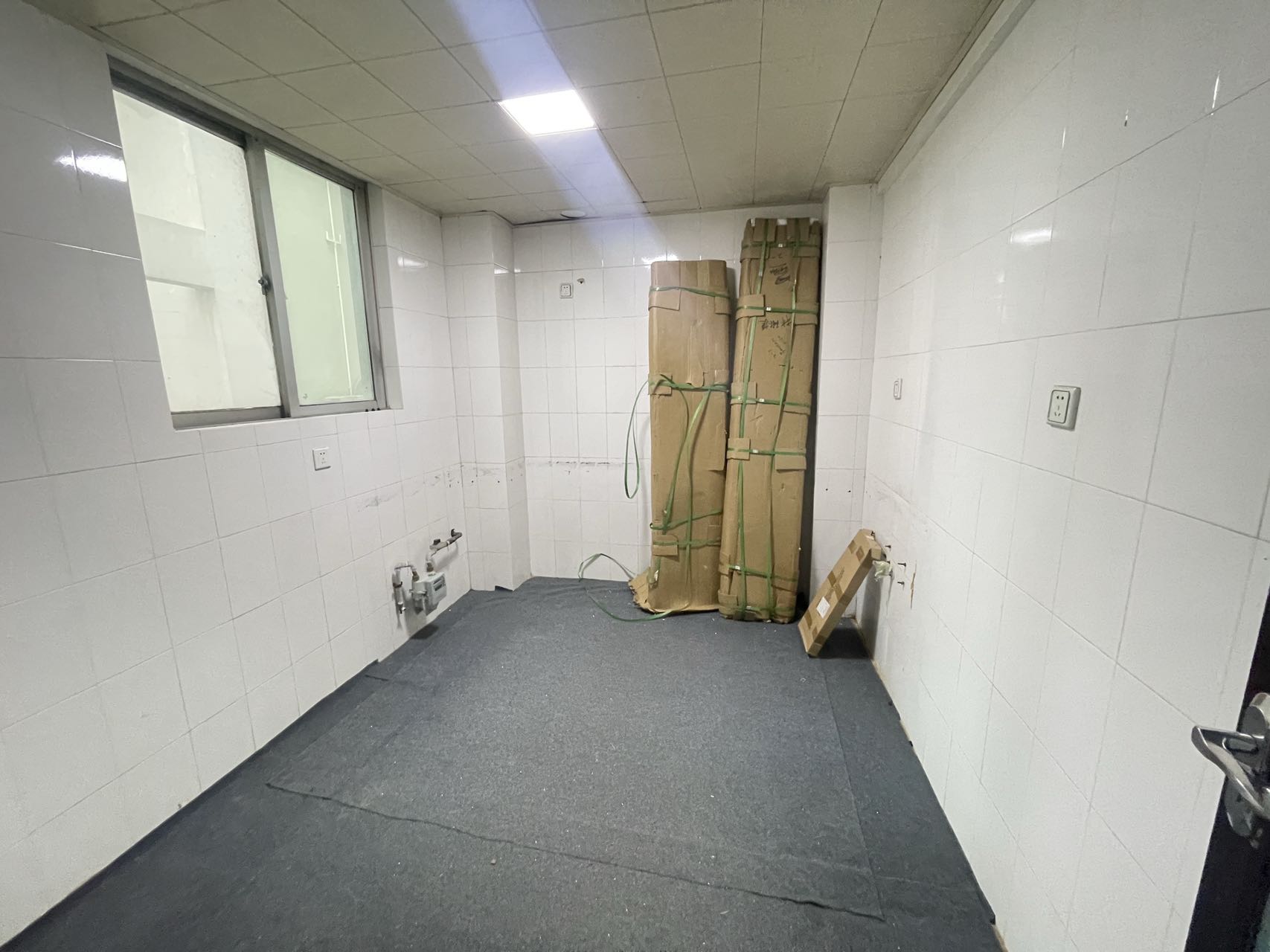 富豪大厦(富豪花园) 2室2厅1卫 130.0万 富豪大厦(富豪花园) 2室2厅1卫 130.0万客厅