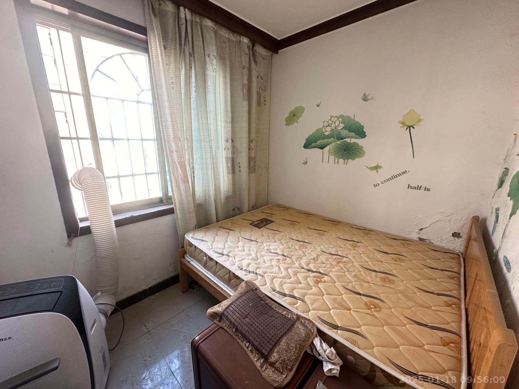 雄海花园 3室2厅2卫 2100.0元/月 雄海花园 3室2厅2卫 2100.0元/月室内图